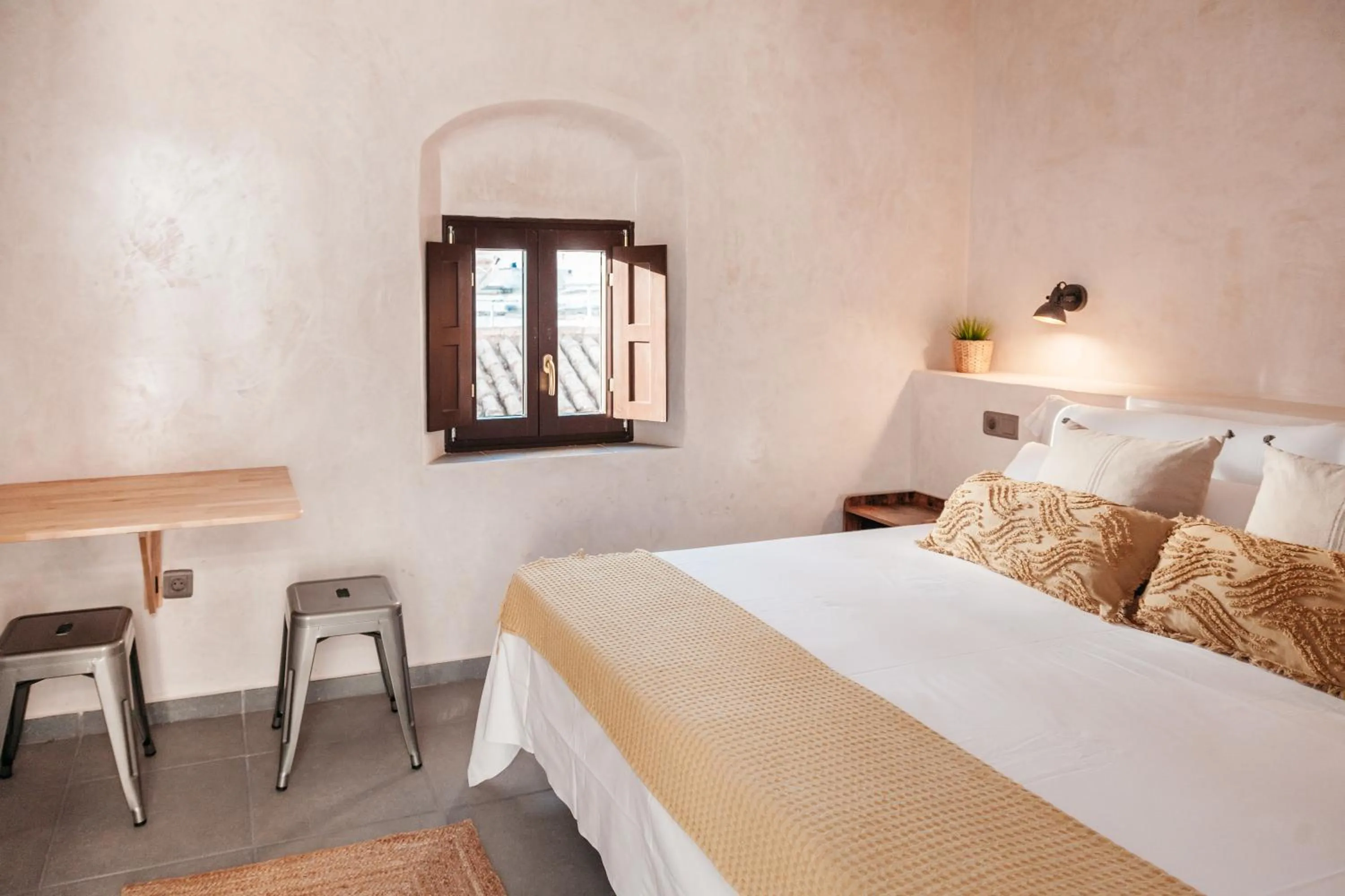 Bed in ASTUTO Boutique Jerez - Adults Only