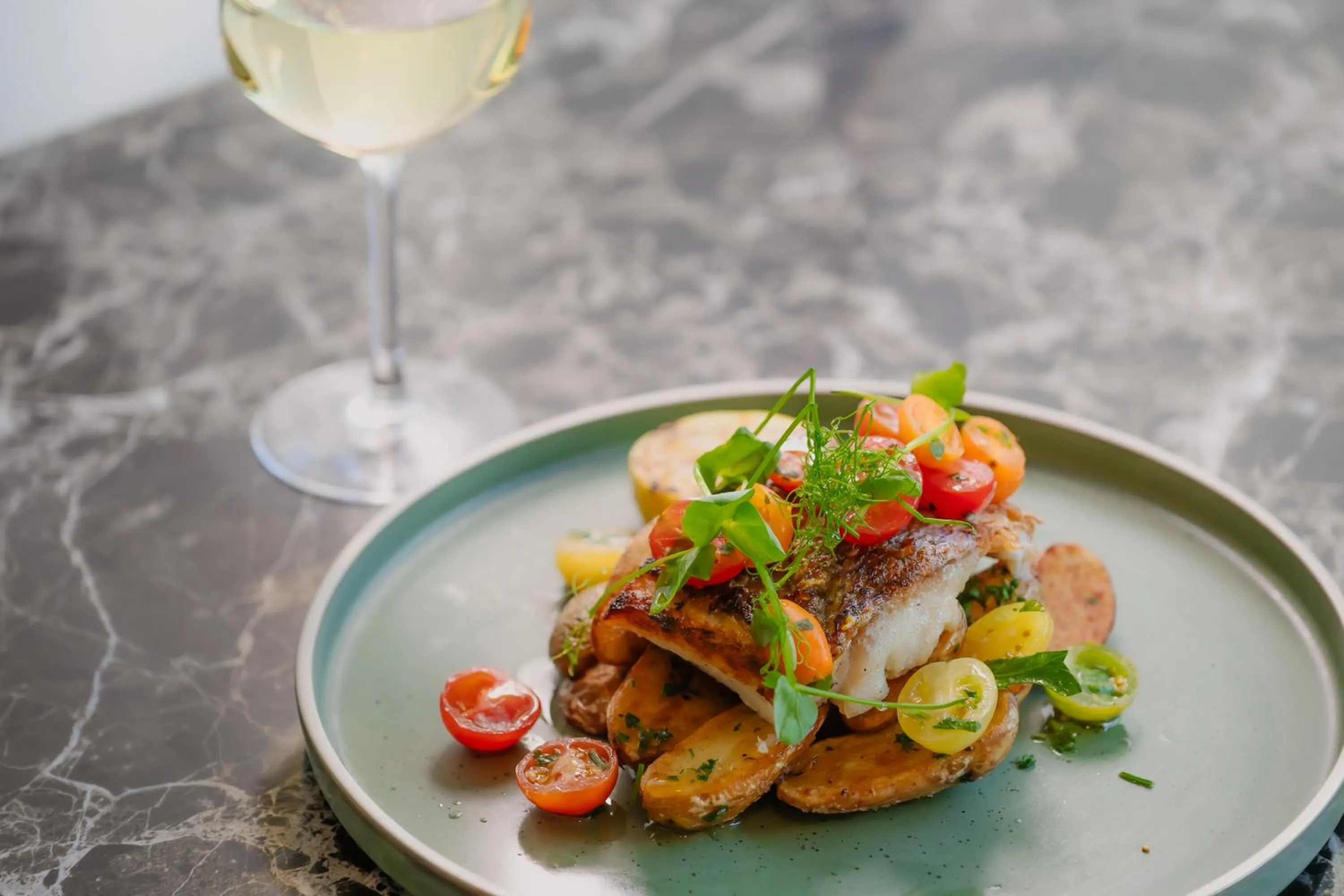 Restaurant/places to eat in Holiday Inn Sydney Potts Point