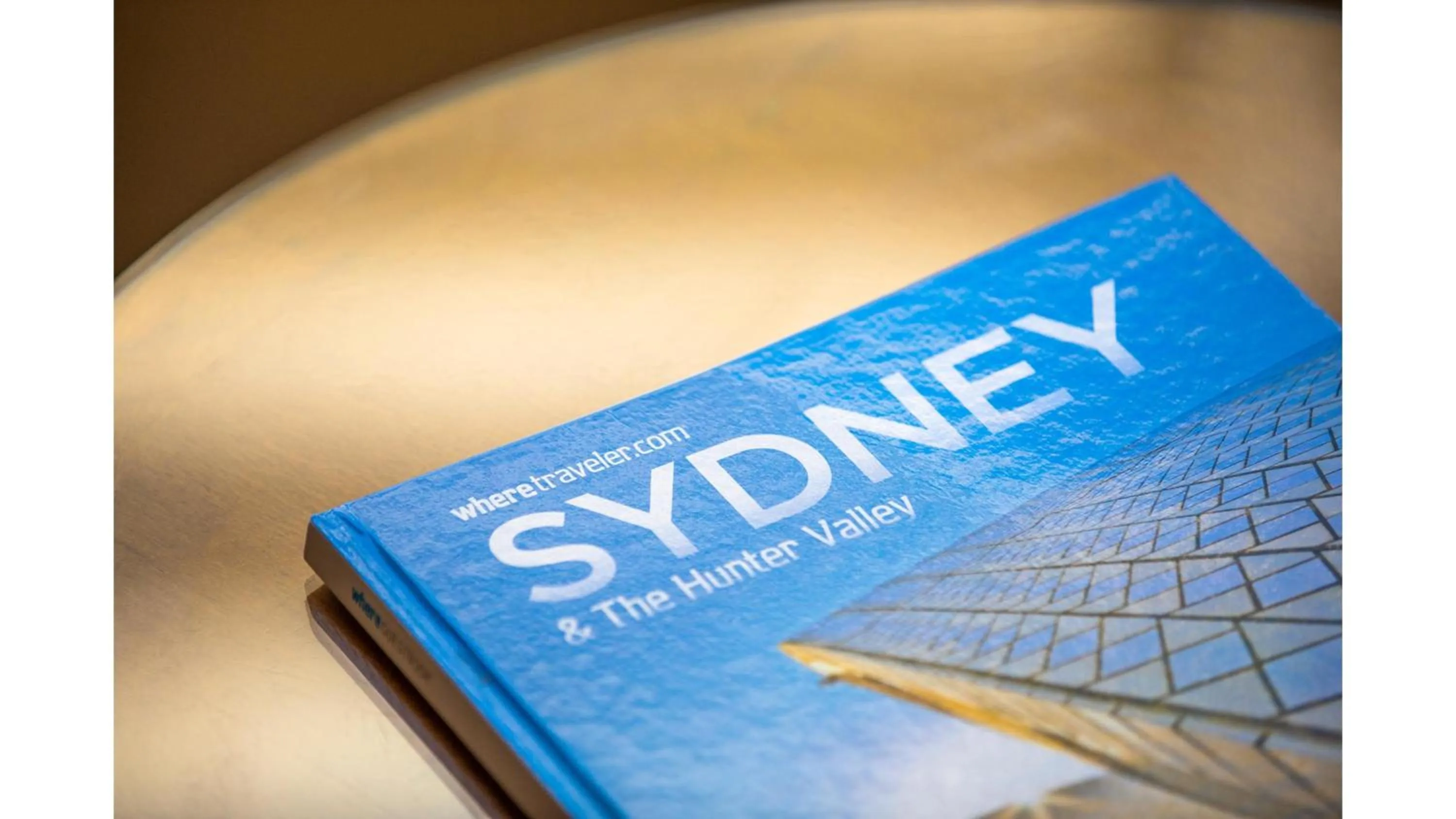 Photo of the whole room in Holiday Inn Sydney Potts Point