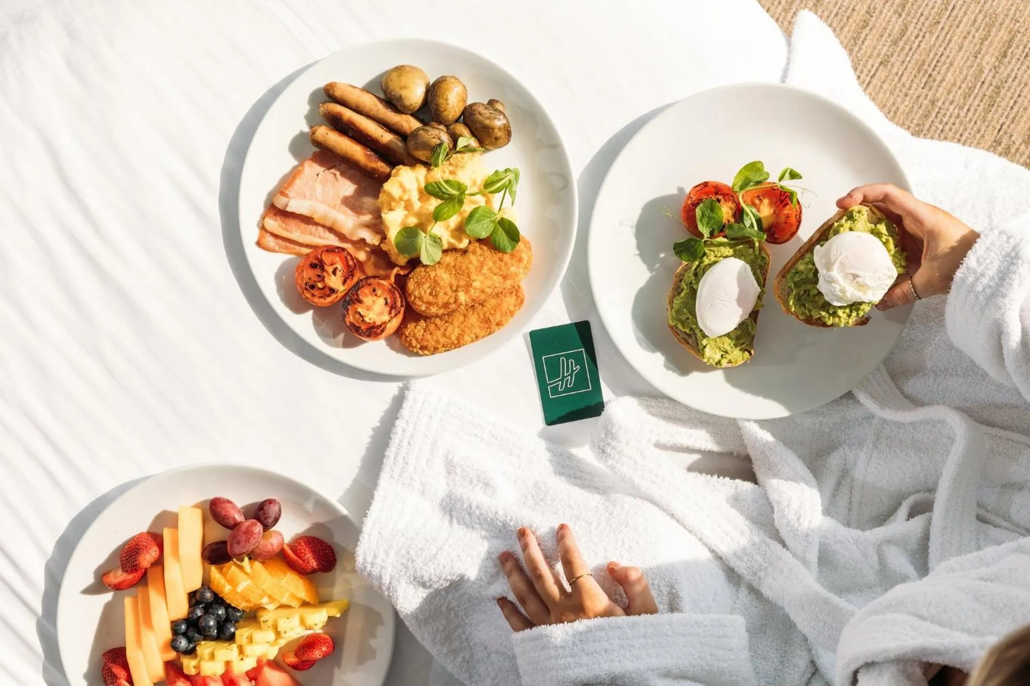 Photo of the whole room in Holiday Inn Sydney Potts Point