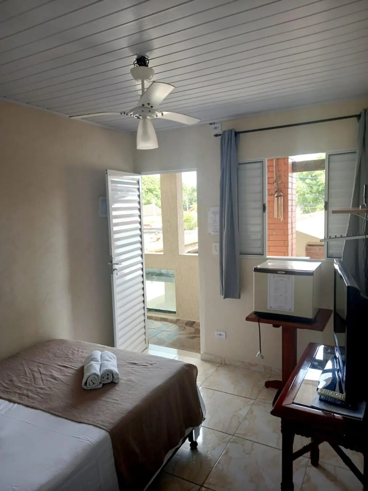 Bed in Pousada Zambeze