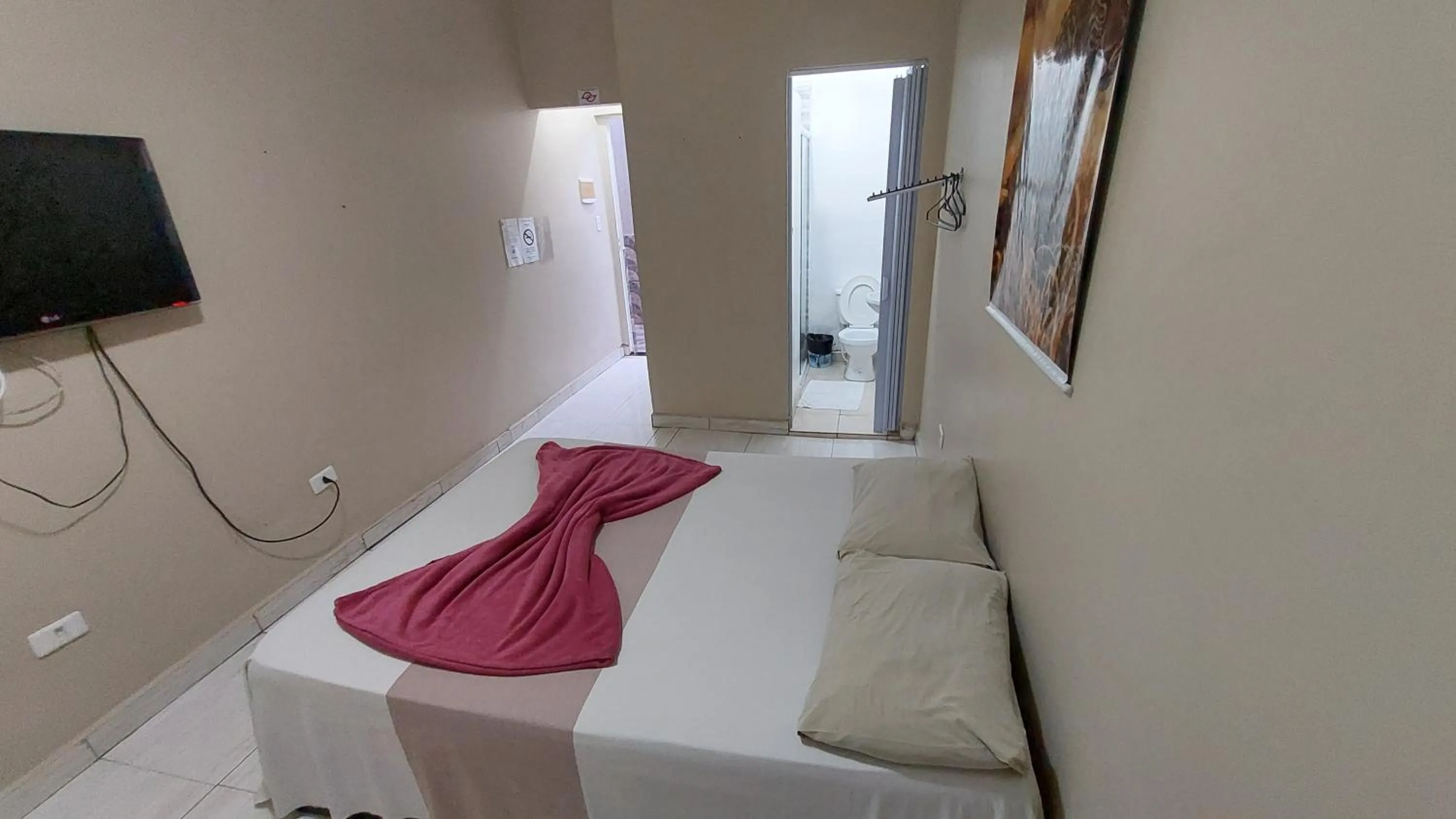 Bed in Pousada Zambeze