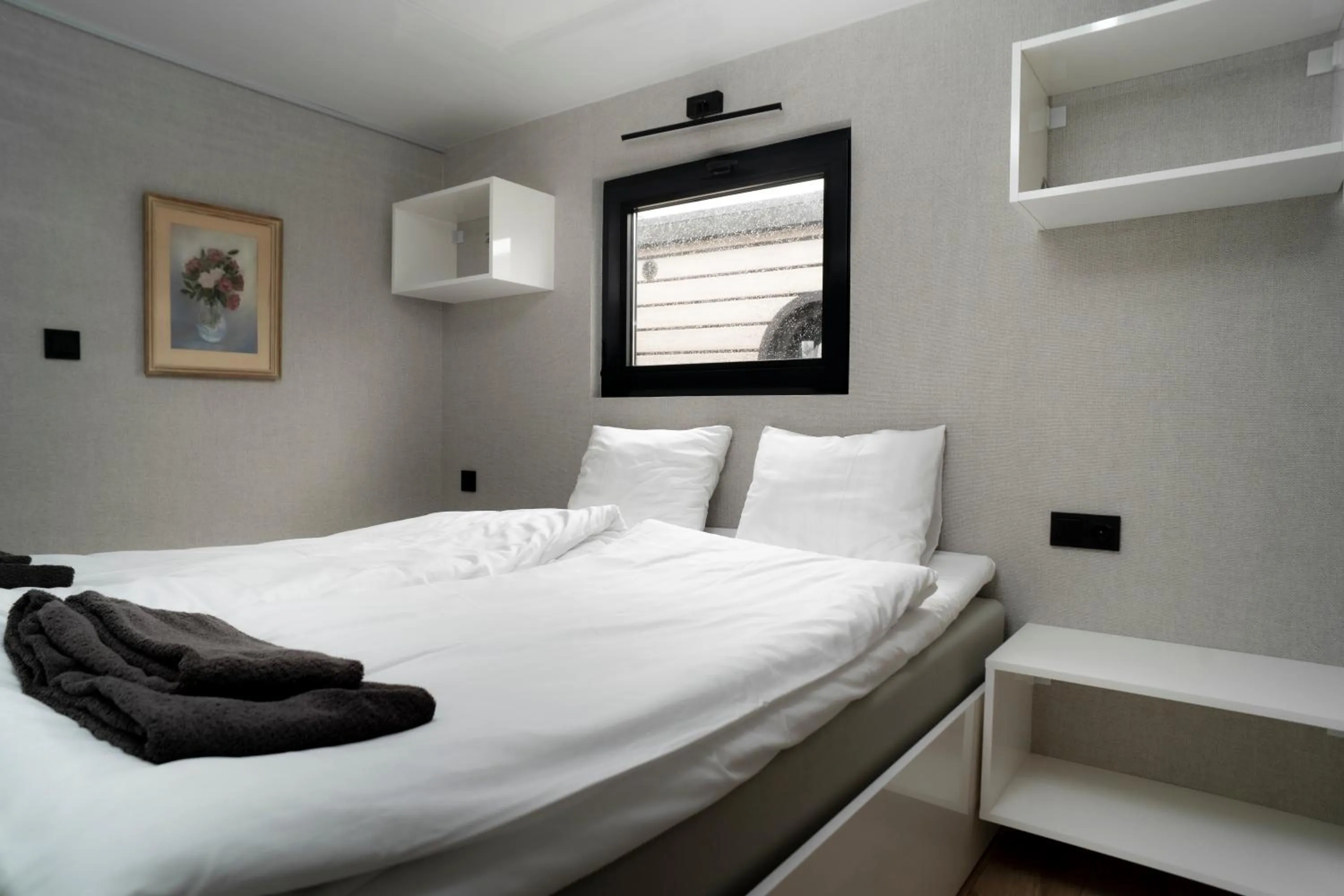 Bed in La Mare Resort