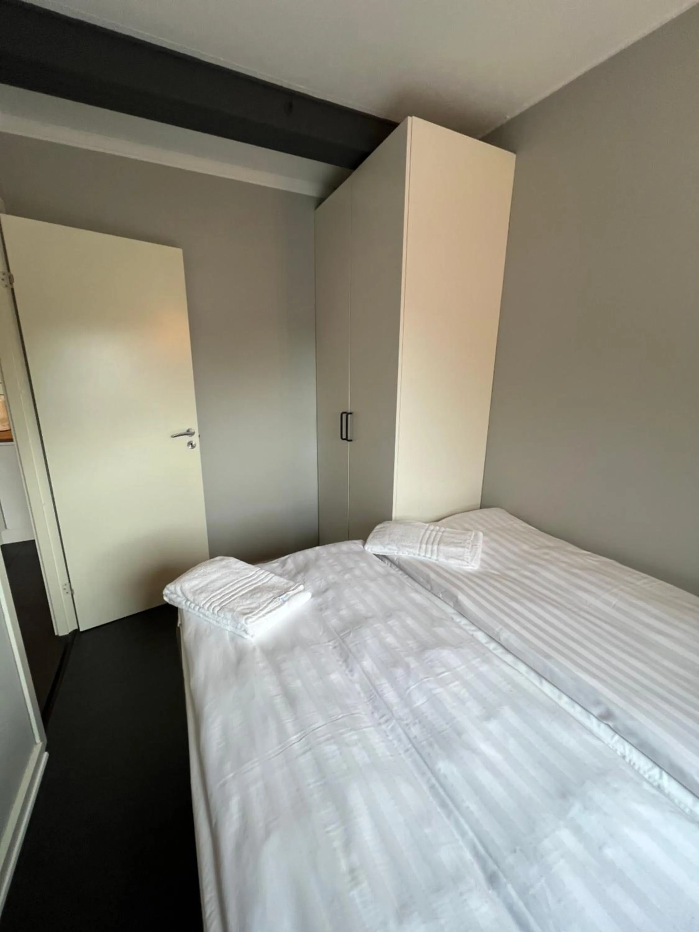 Bed in La Mare Resort