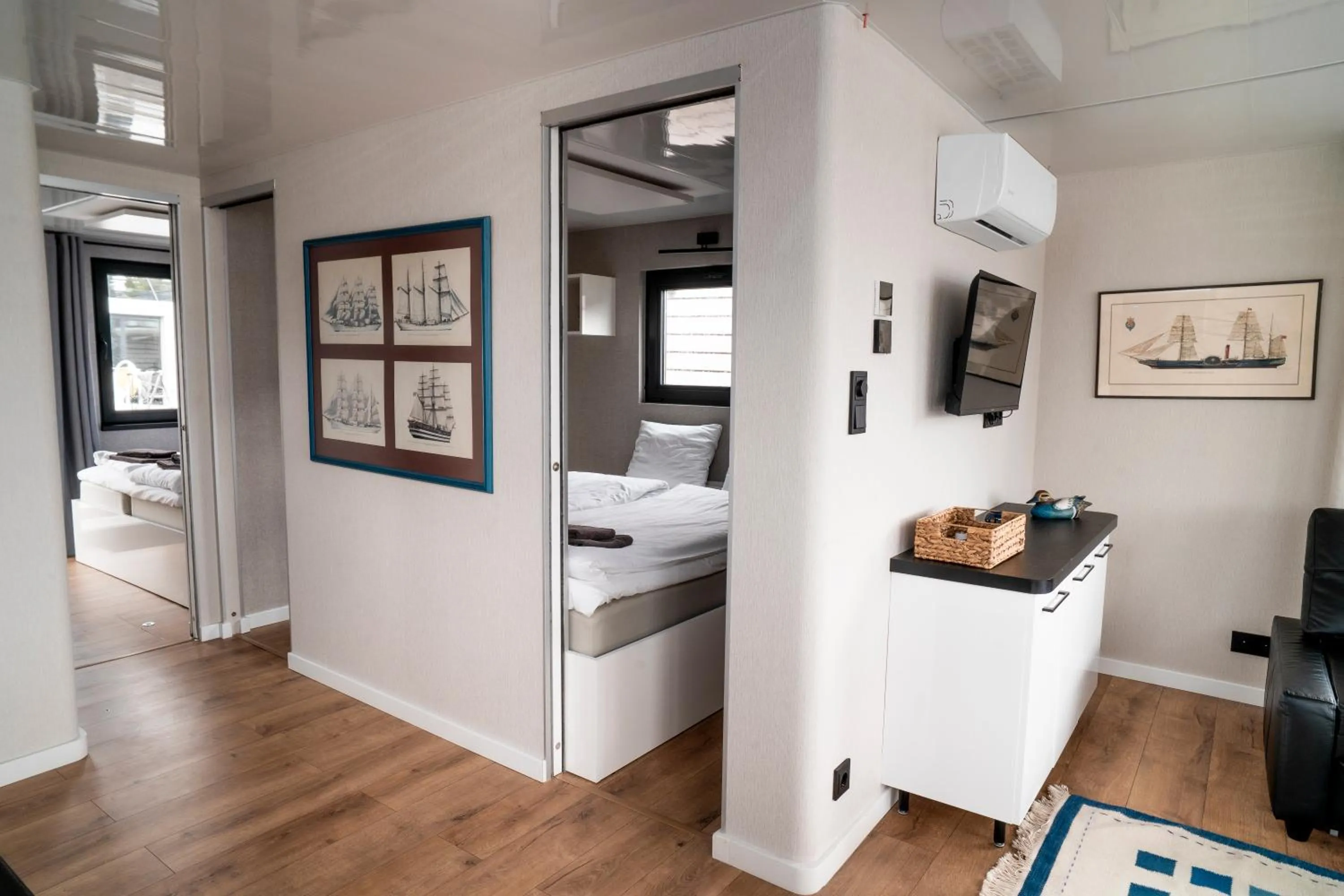 Bed in La Mare Resort