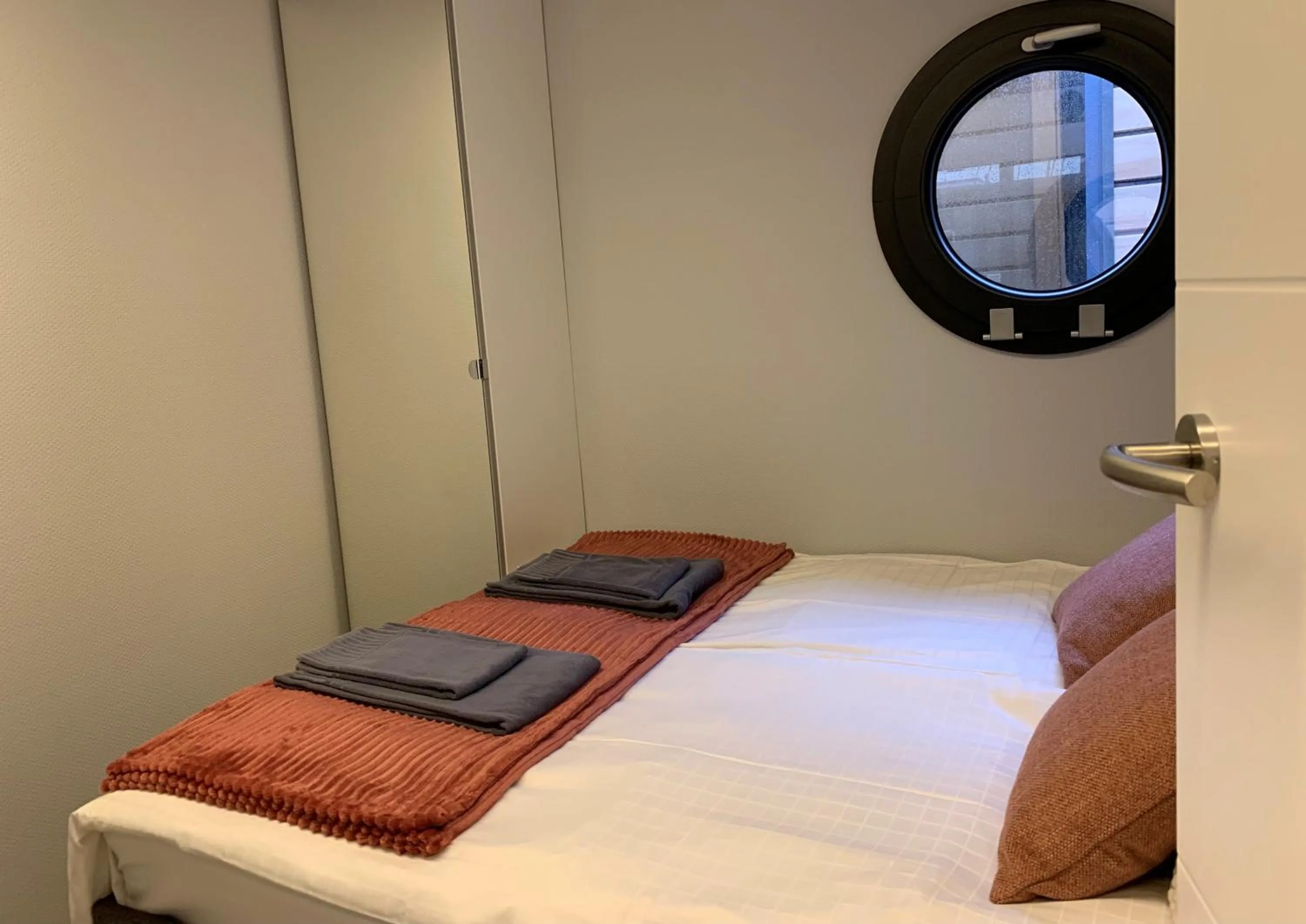 Bed in La Mare Resort