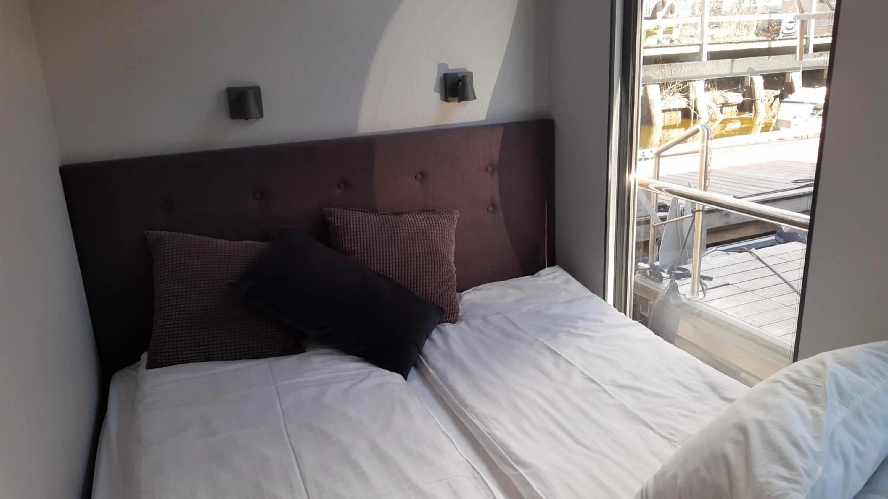 Bed in La Mare Resort