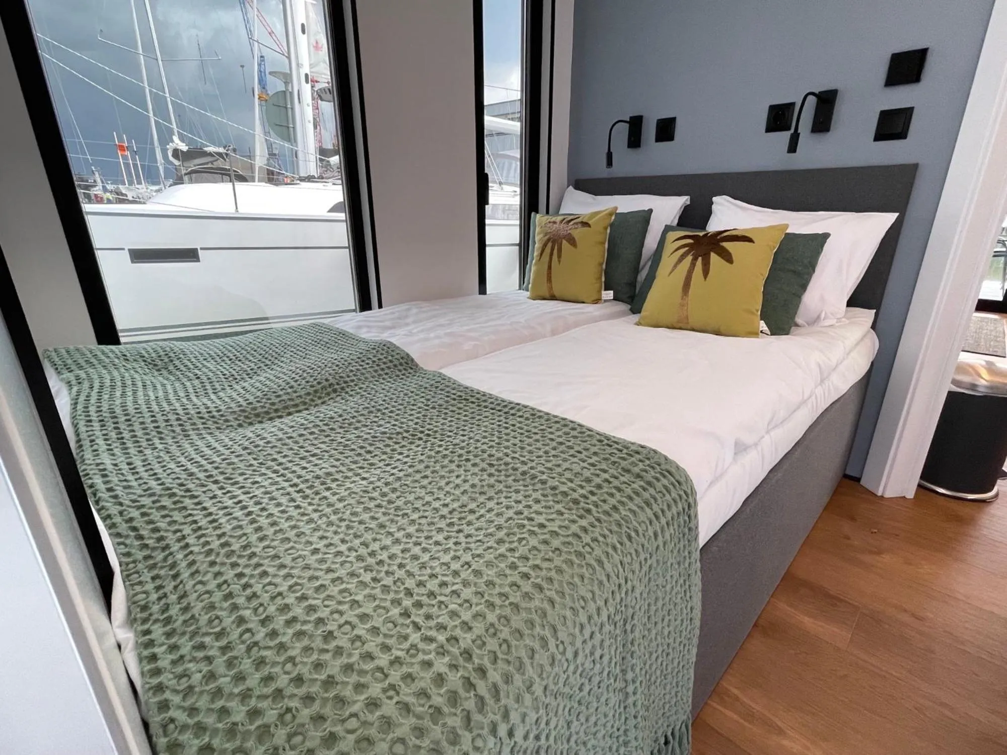 Bed in La Mare Resort