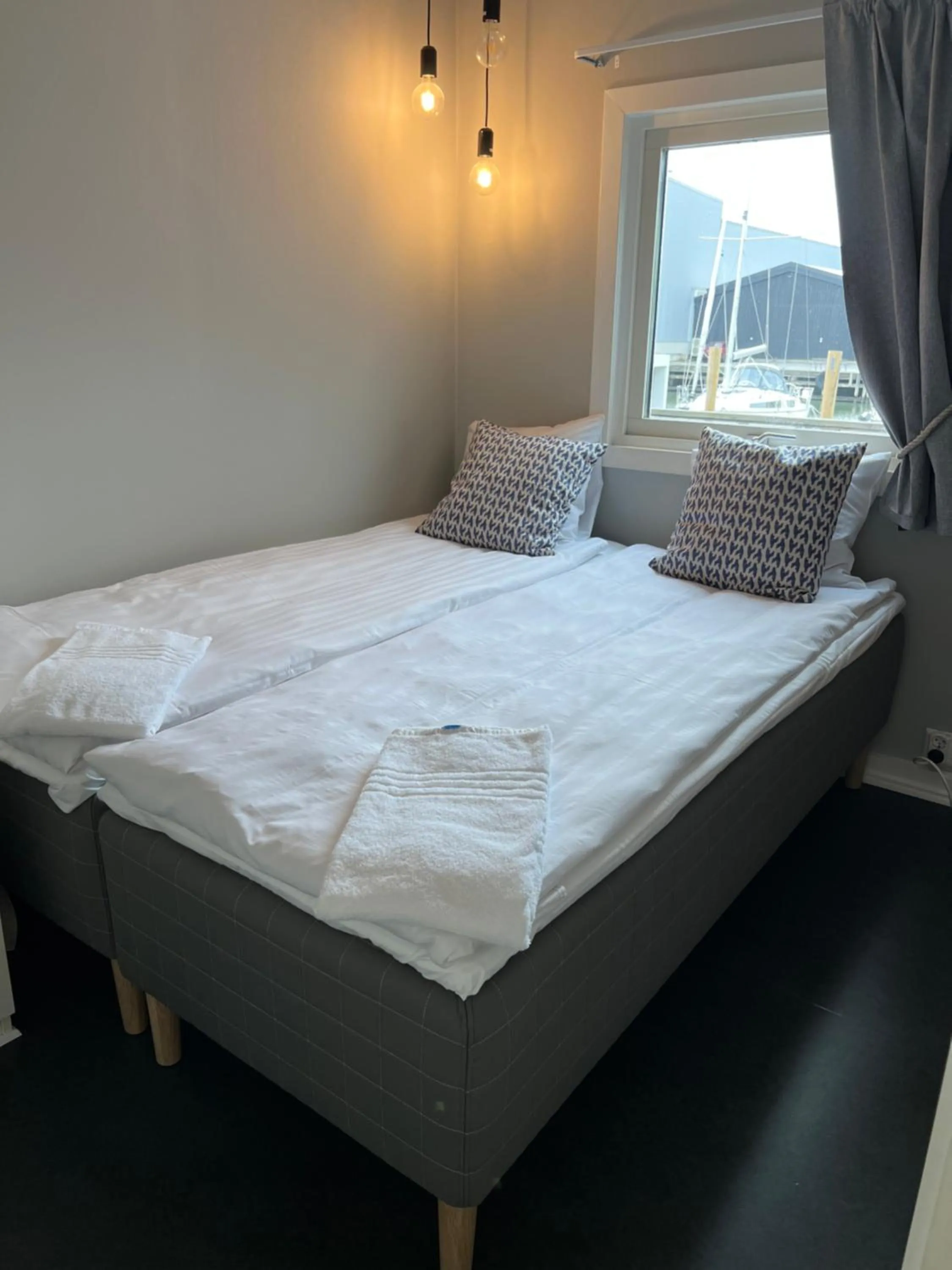 Bed in La Mare Resort