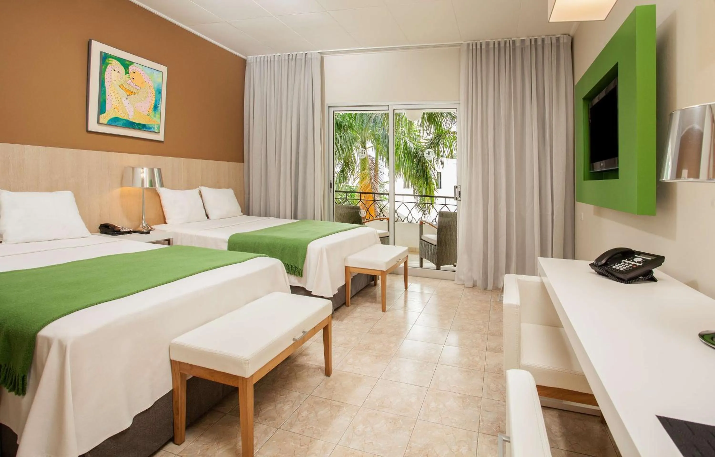 Photo of the whole room, Bed in El Rancho Haiti