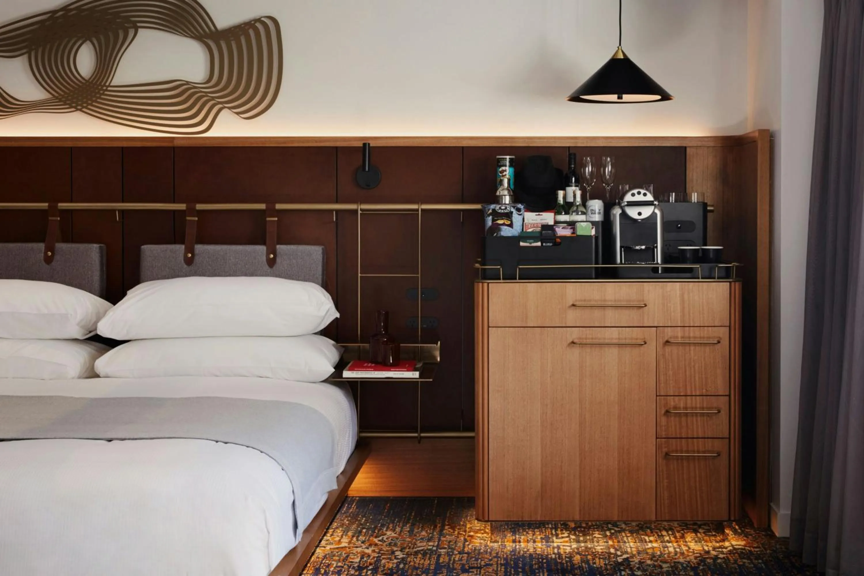 Lounge or bar, Bed in Pier One Sydney Harbour, Autograph Collection