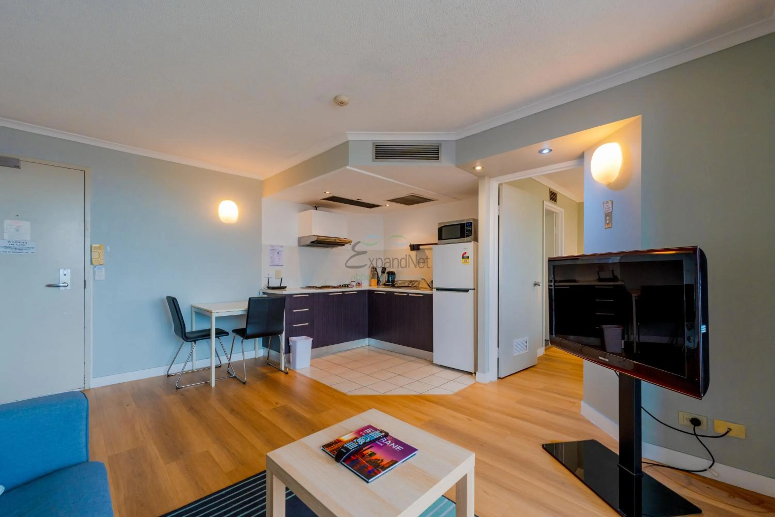 Abbey On Roma Hotel & Apartments