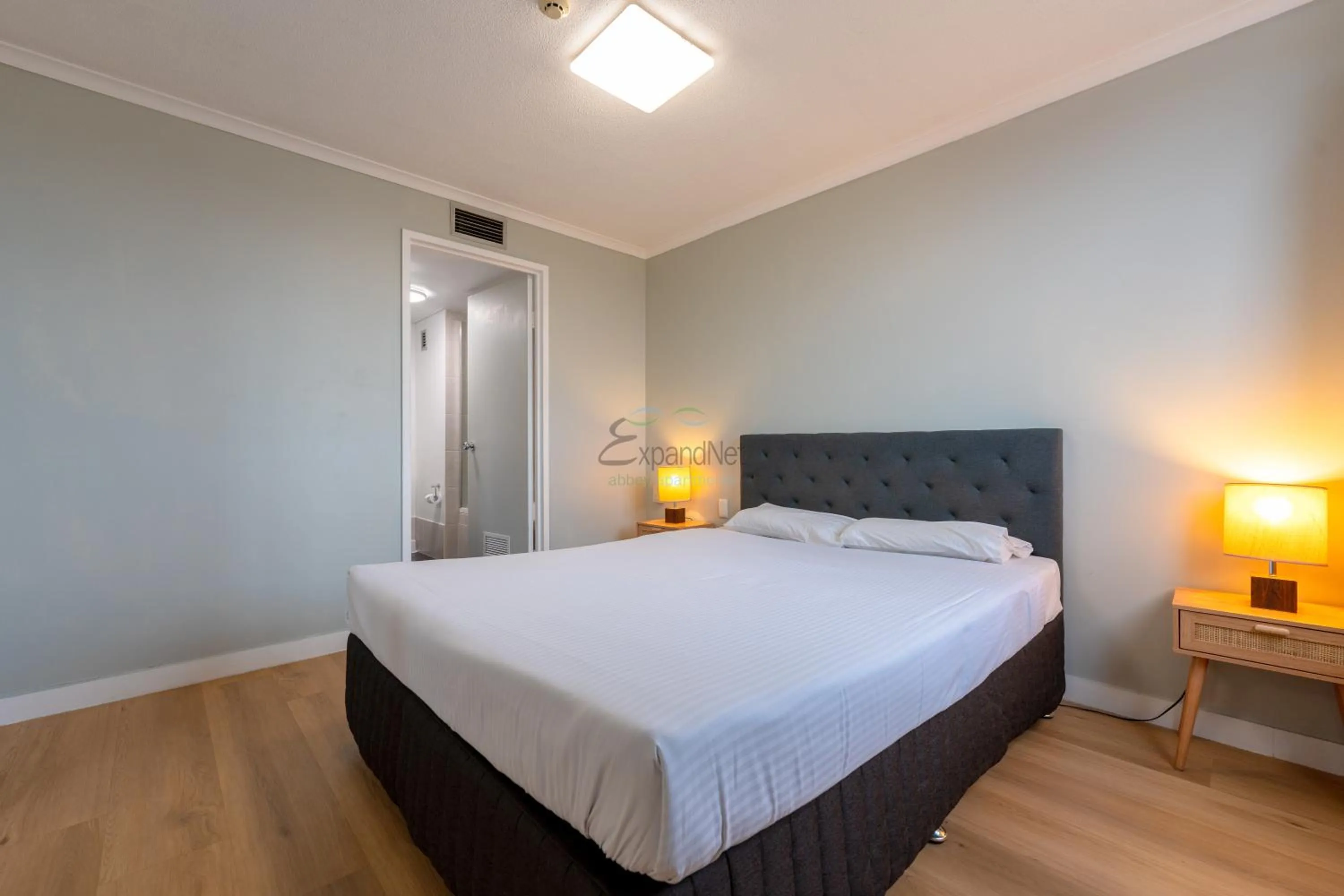 Bed in Abbey On Roma Hotel & Apartments