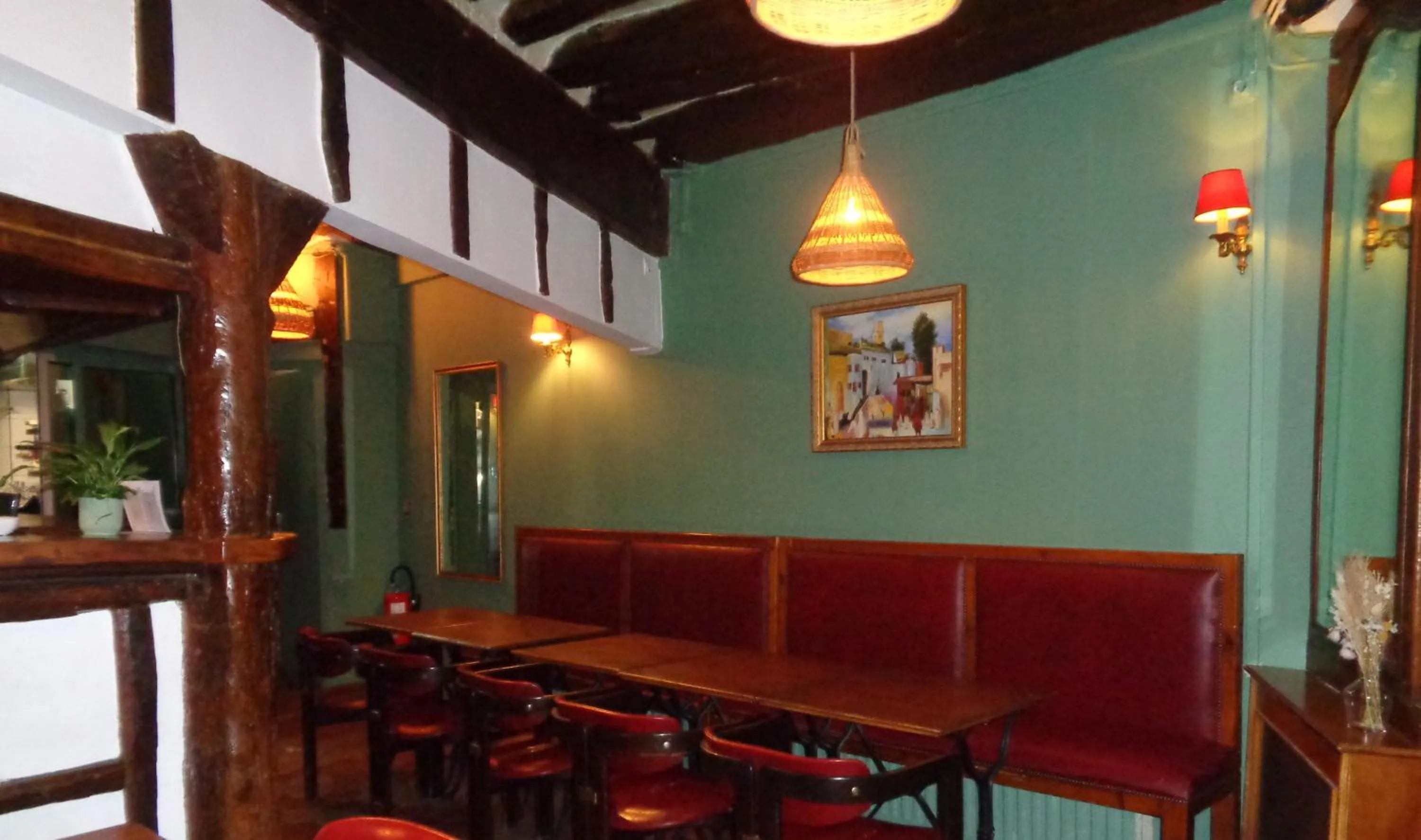 Living room in Hôtel les Degrés de Notre Dame