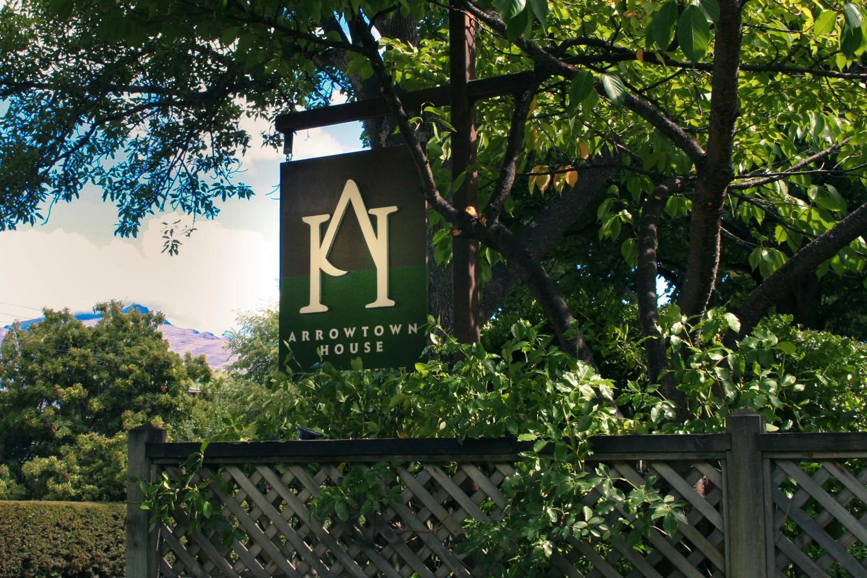 Arrowtown House Boutique Hotel