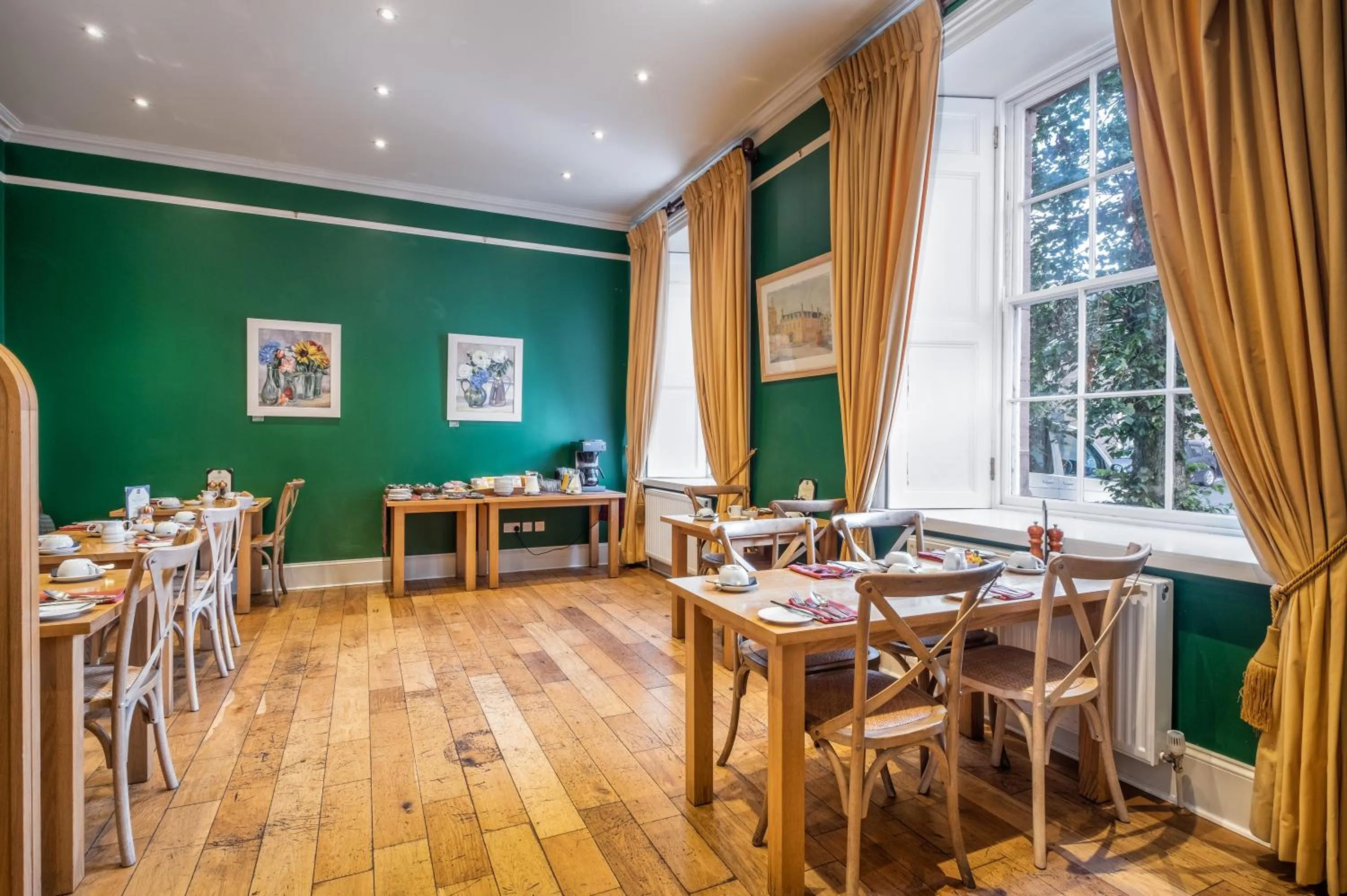 Breakfast in Buccleuch and Queensberry Arms Hotel