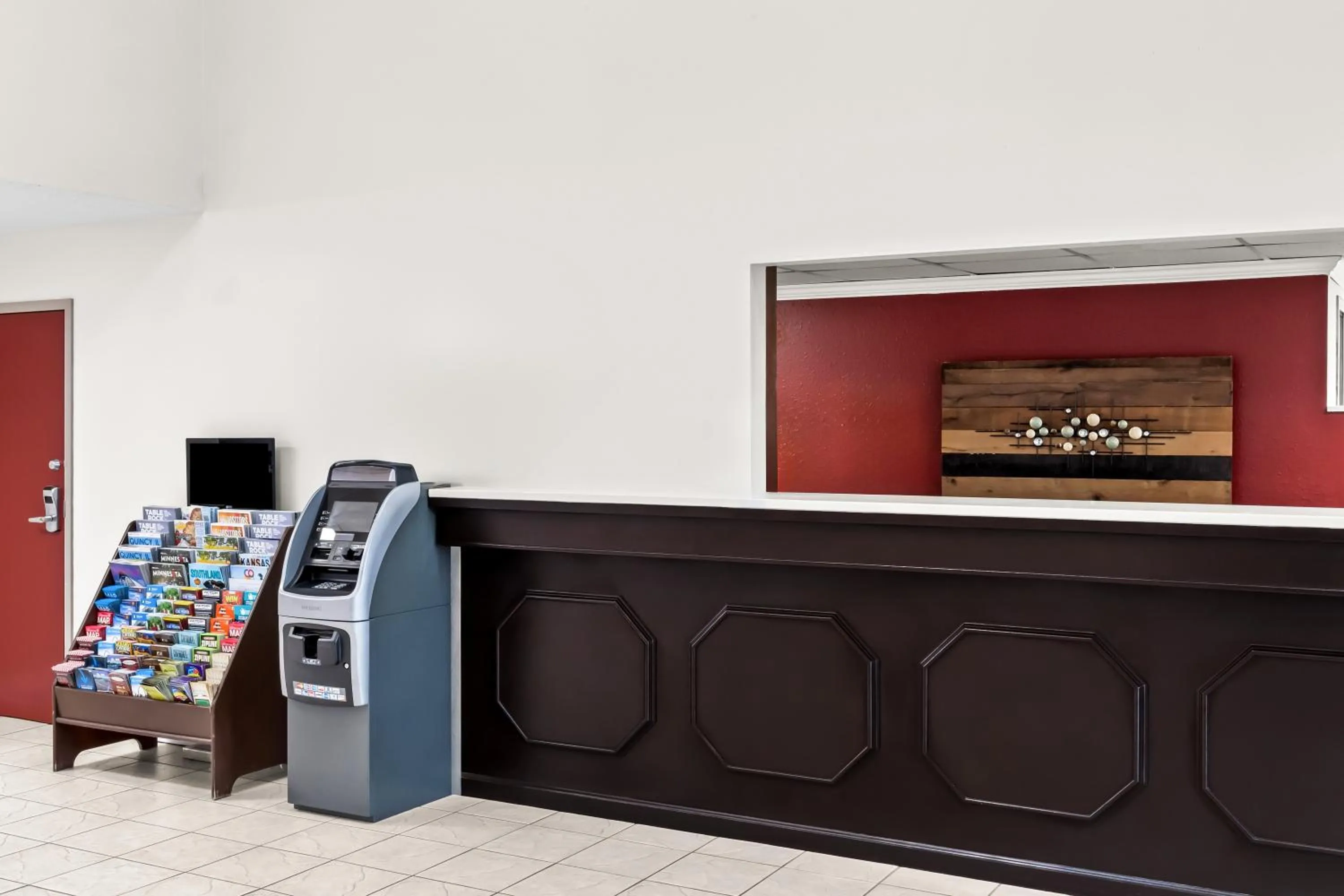 Lobby or reception in Red Lion Inn & Suites Saint Louis