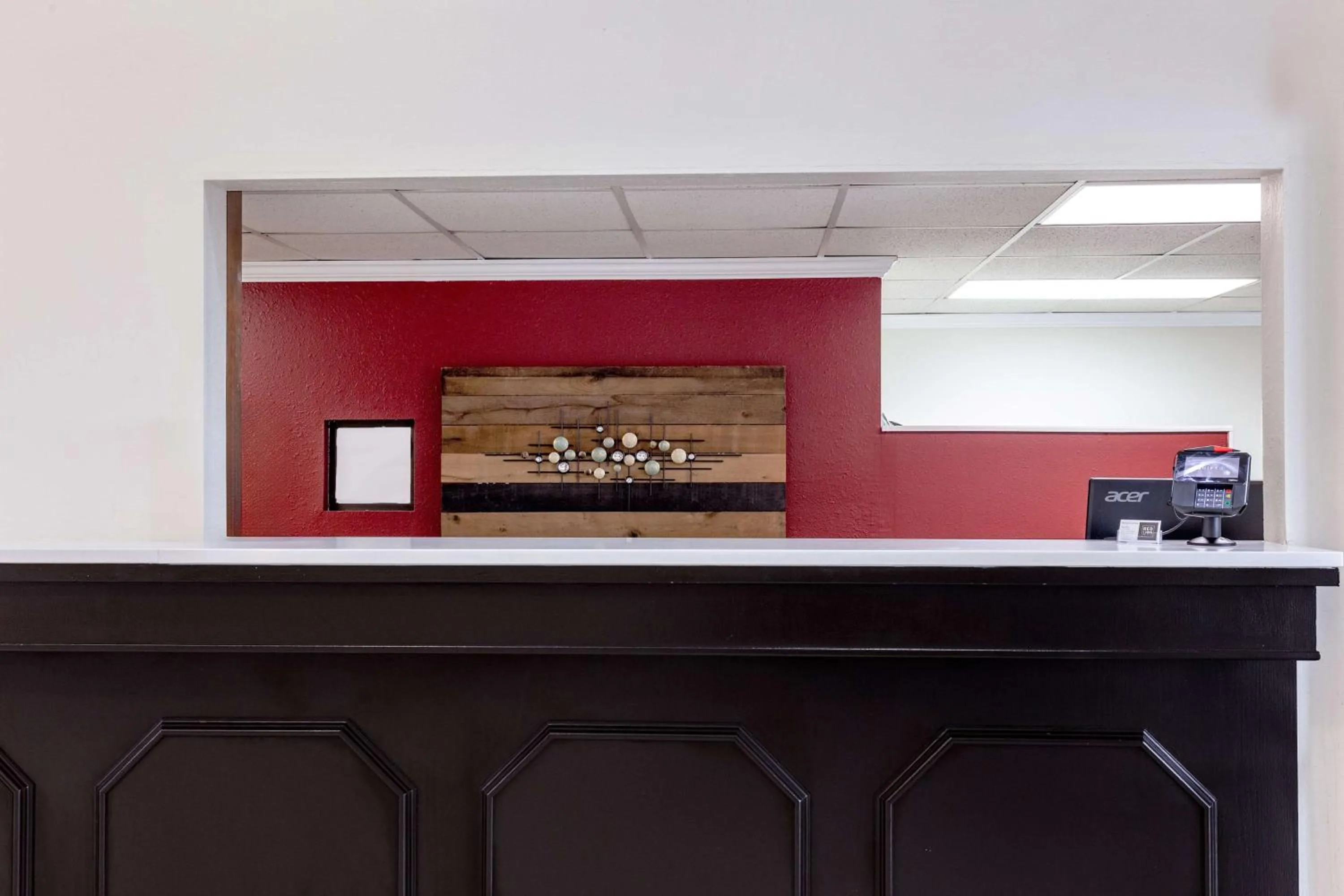 Lobby or reception in Red Lion Inn & Suites Saint Louis