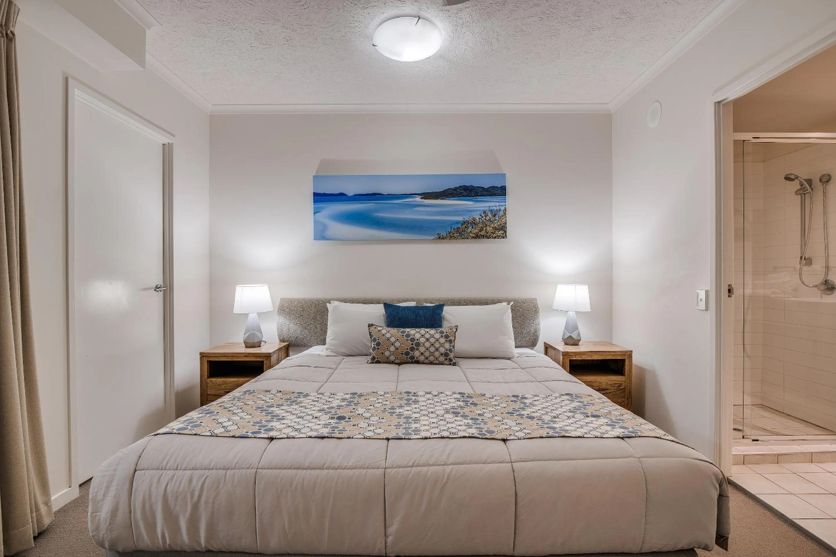 Bathroom, Bed in Coolum At The Beach