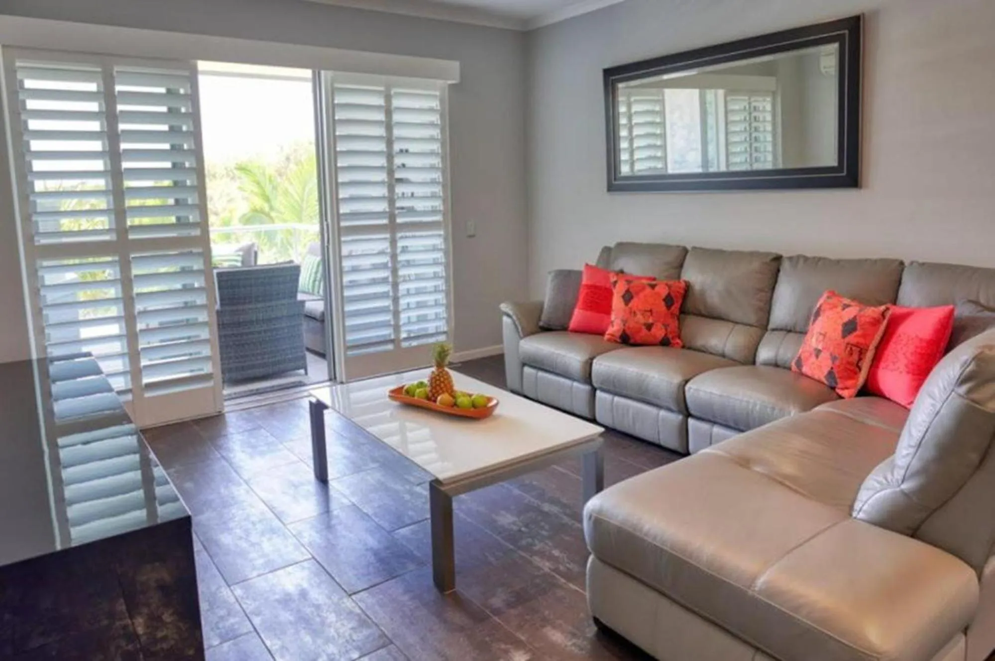 TV and multimedia in Coolum At The Beach