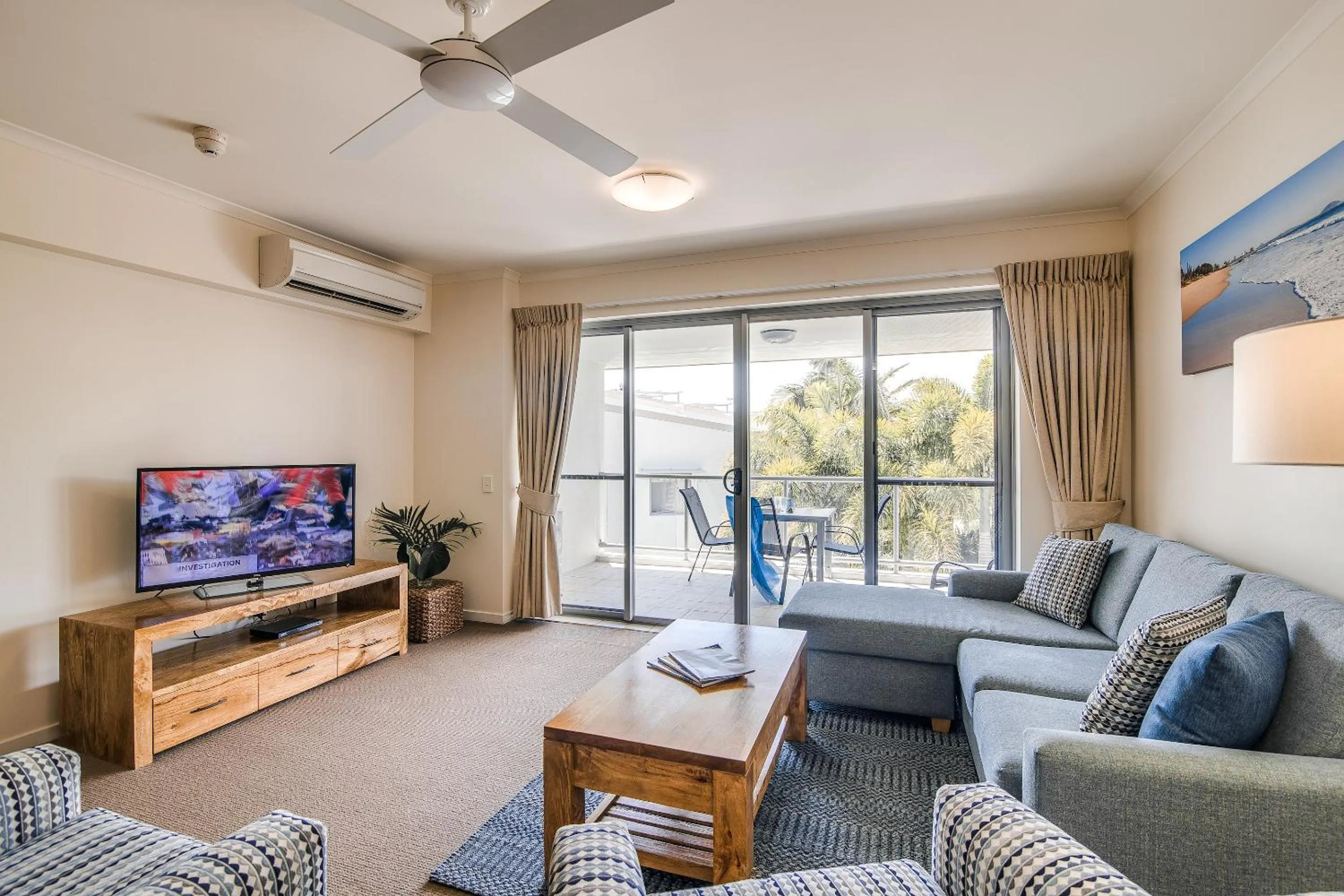 TV and multimedia in Coolum At The Beach