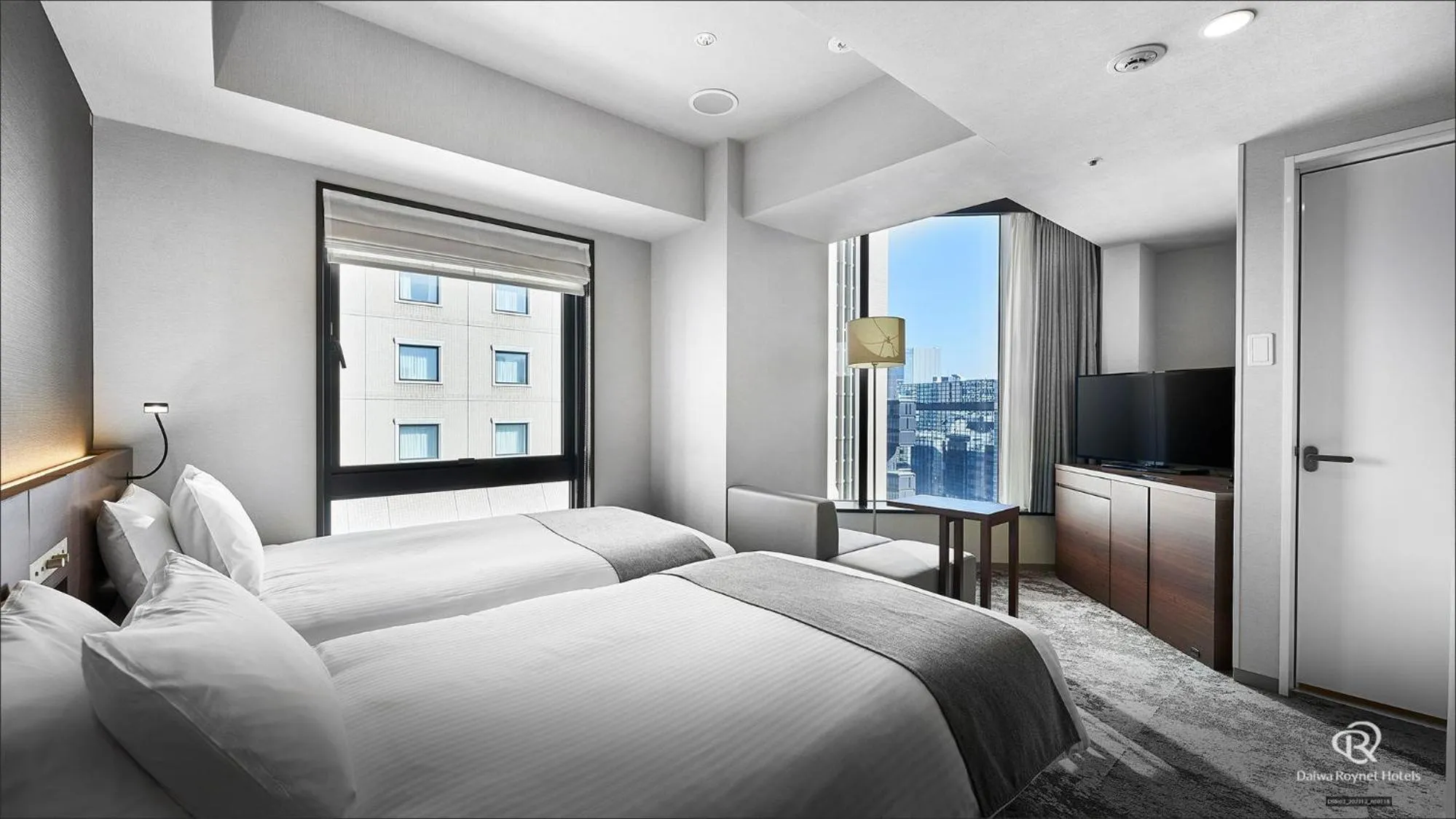 Bed in Daiwa Roynet Hotel Shimbashi