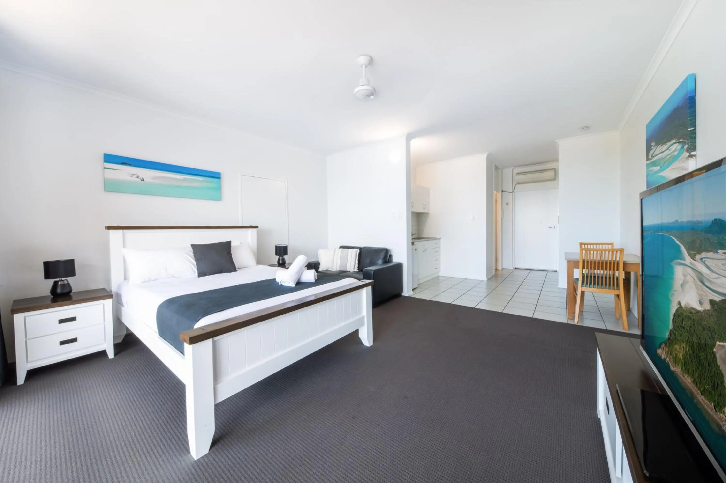 Bed in Whitsunday Terraces Resort