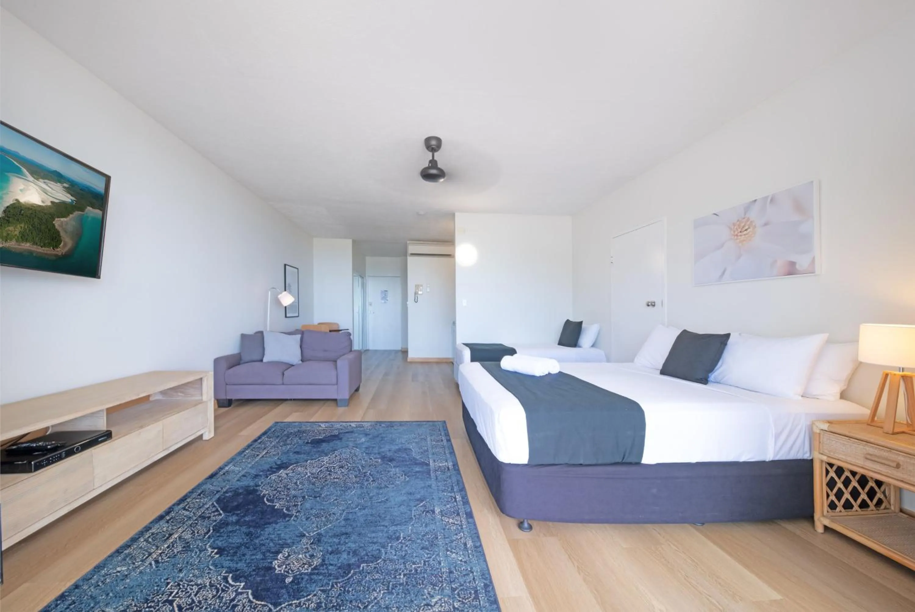 Bed in Whitsunday Terraces Resort