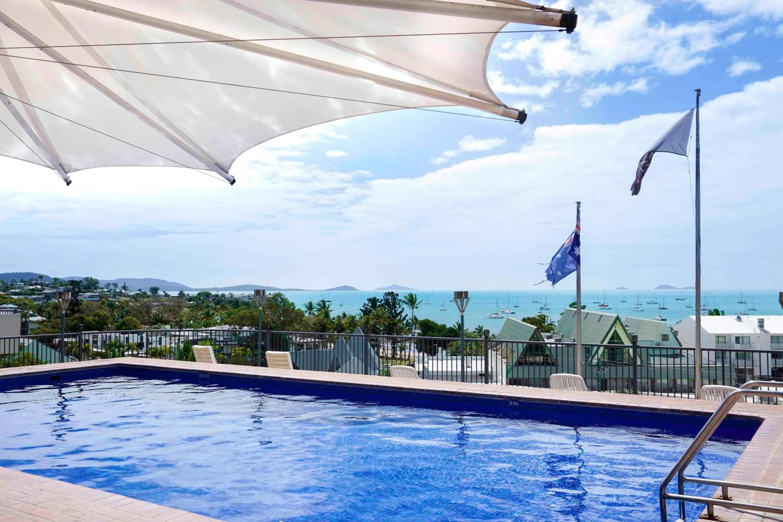 Day in Whitsunday Terraces Resort