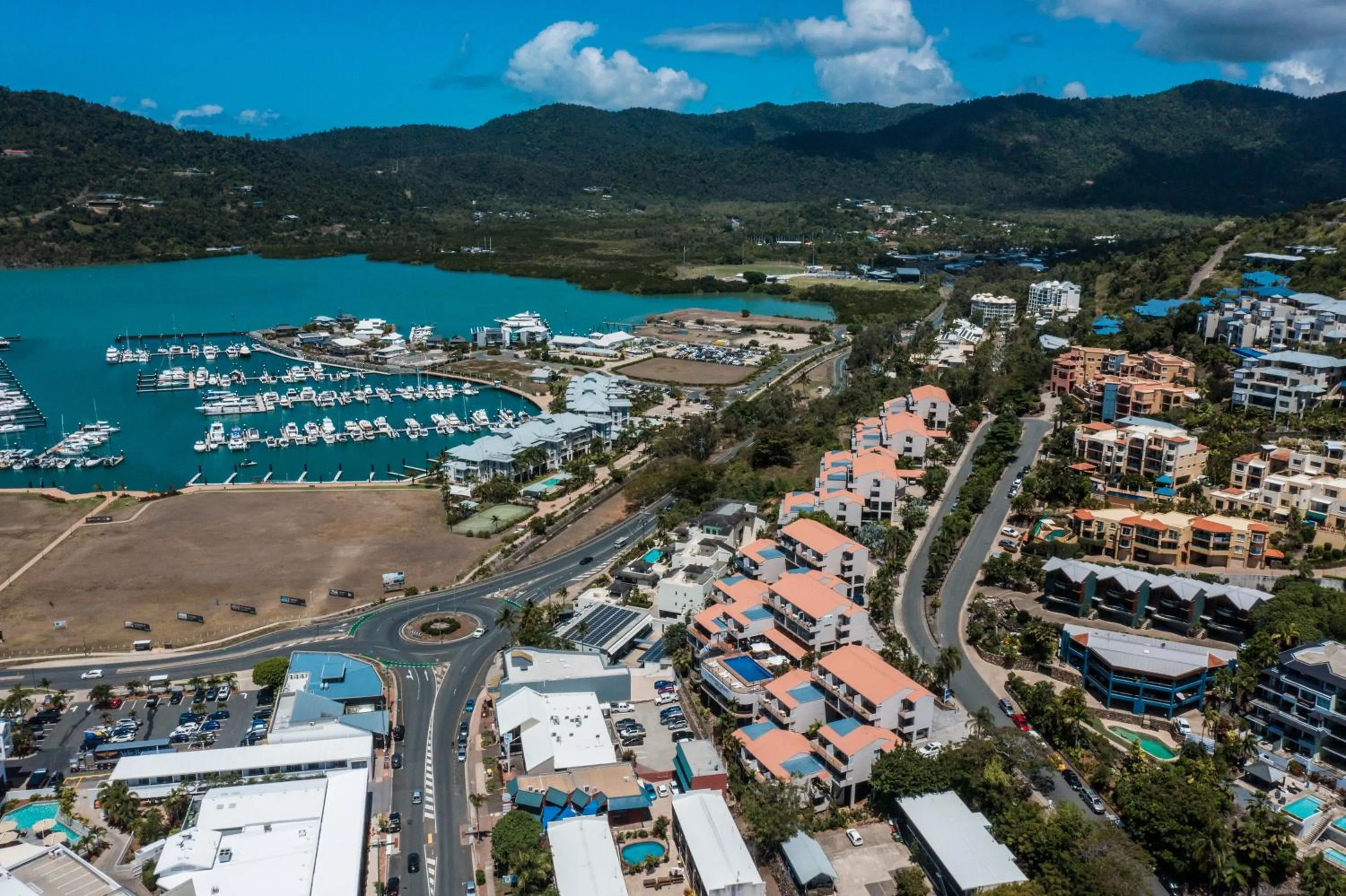 Property building in Whitsunday Terraces Resort