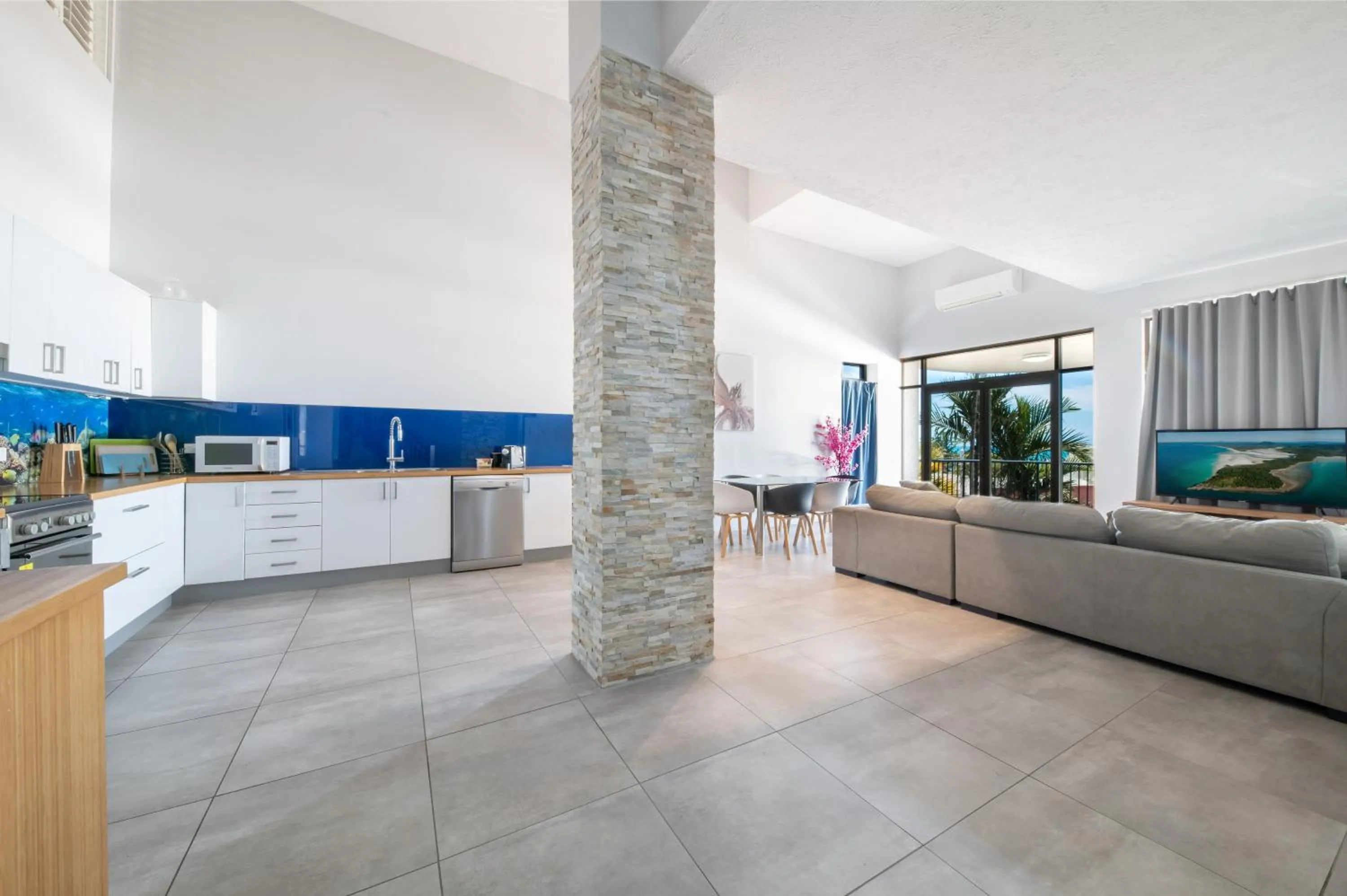 TV and multimedia in Whitsunday Terraces Resort