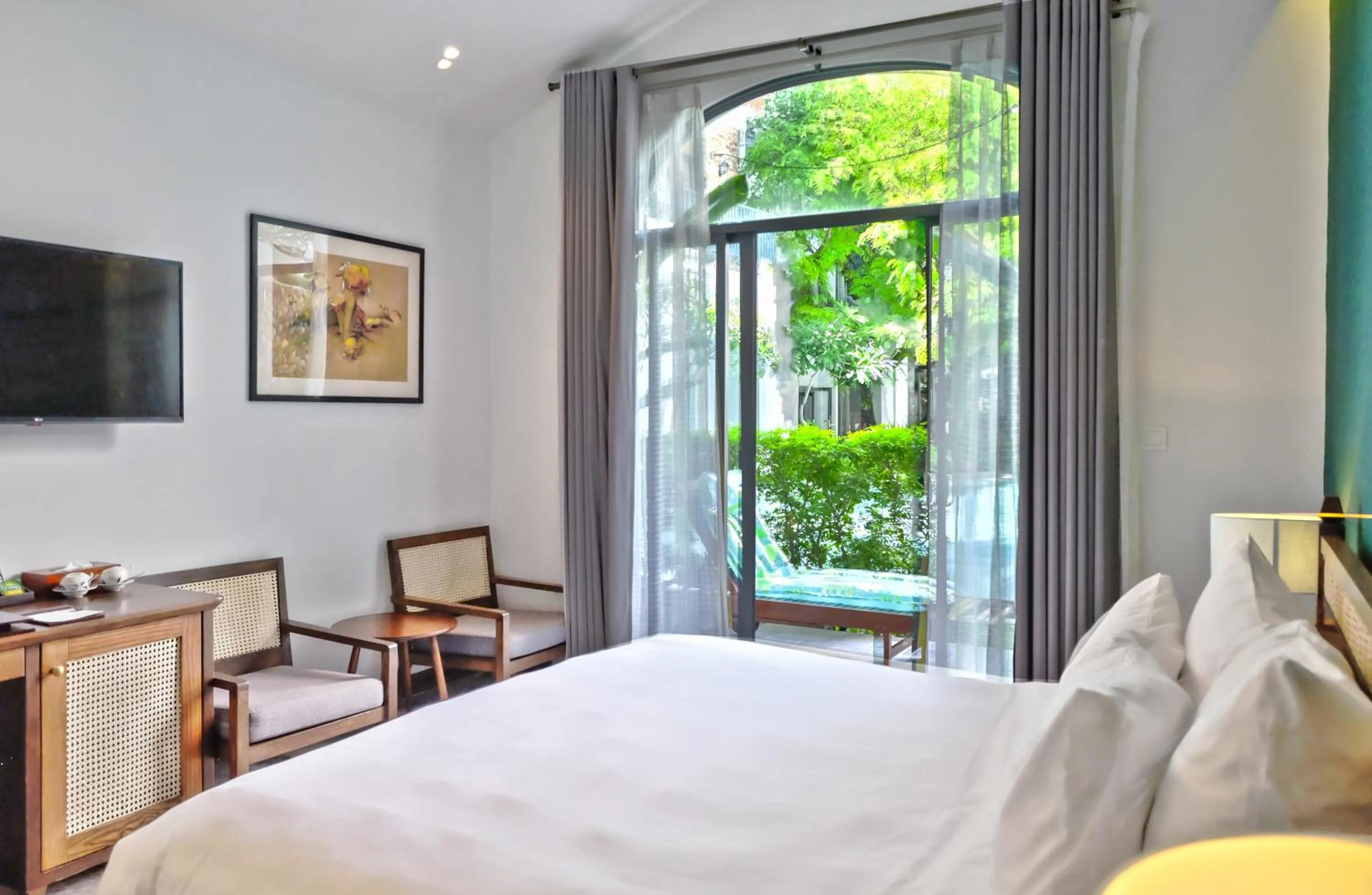 Photo of the whole room, Bed in Salmalia Boutique Hotel & Spa