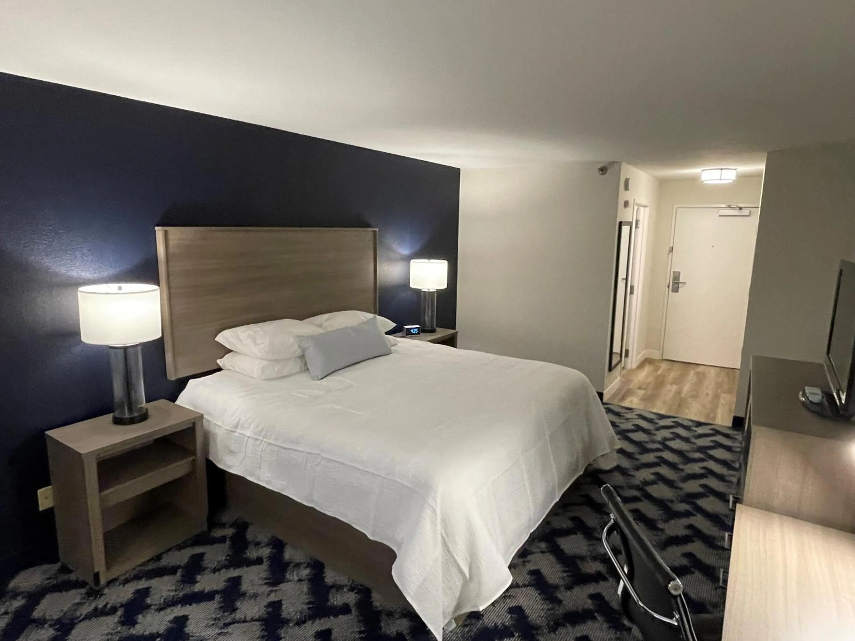 Photo of the whole room, Bed in The Inn on Maritime Bay, an Ascend Collection Hotel