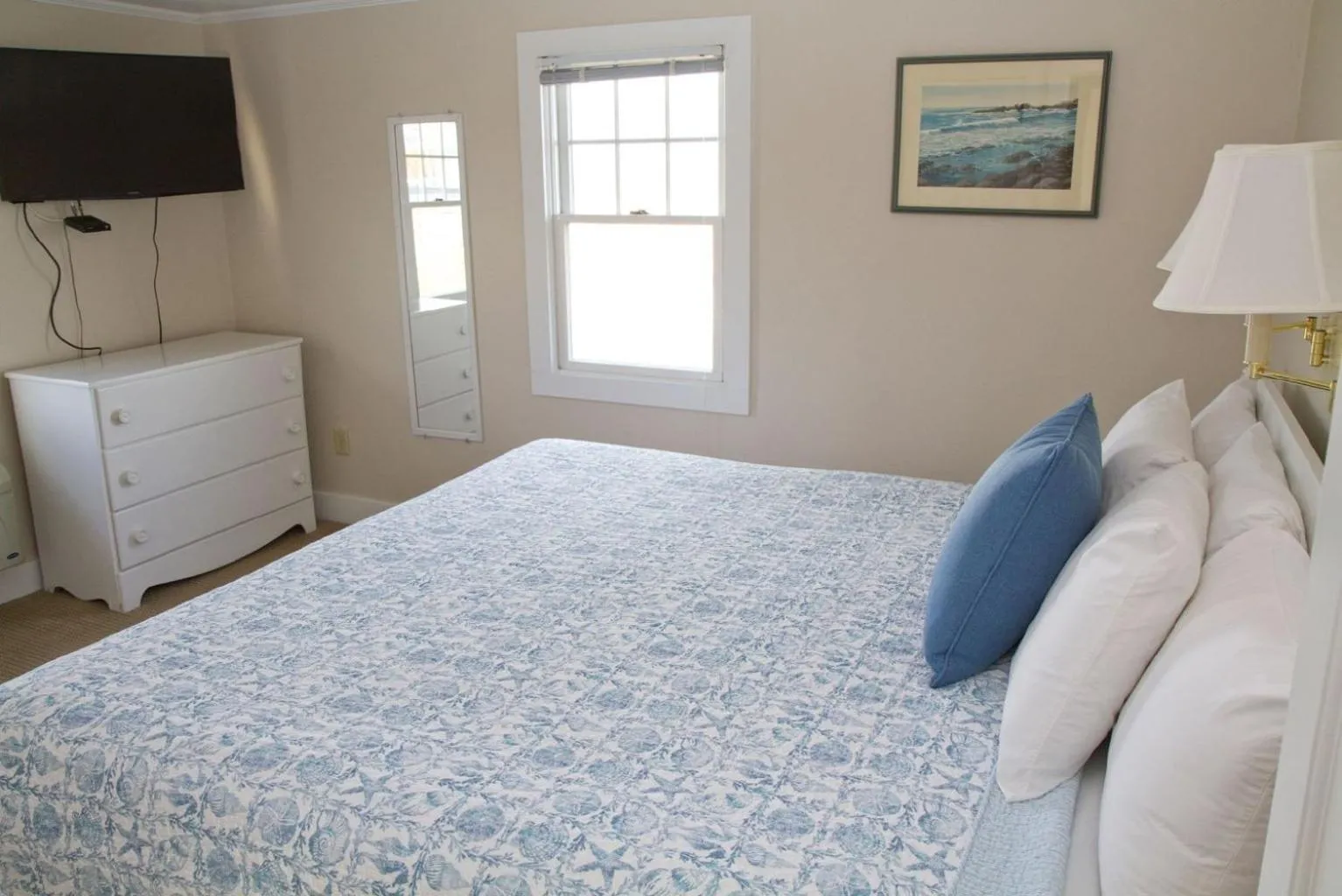 Bed in The Hawthorne