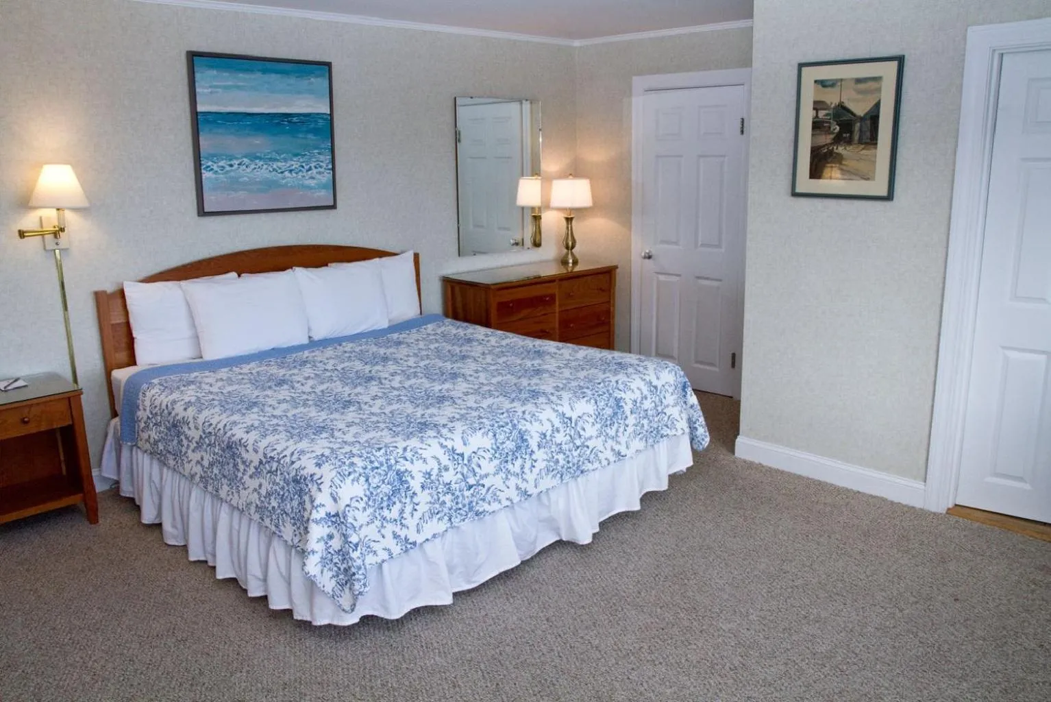 Bed in The Hawthorne