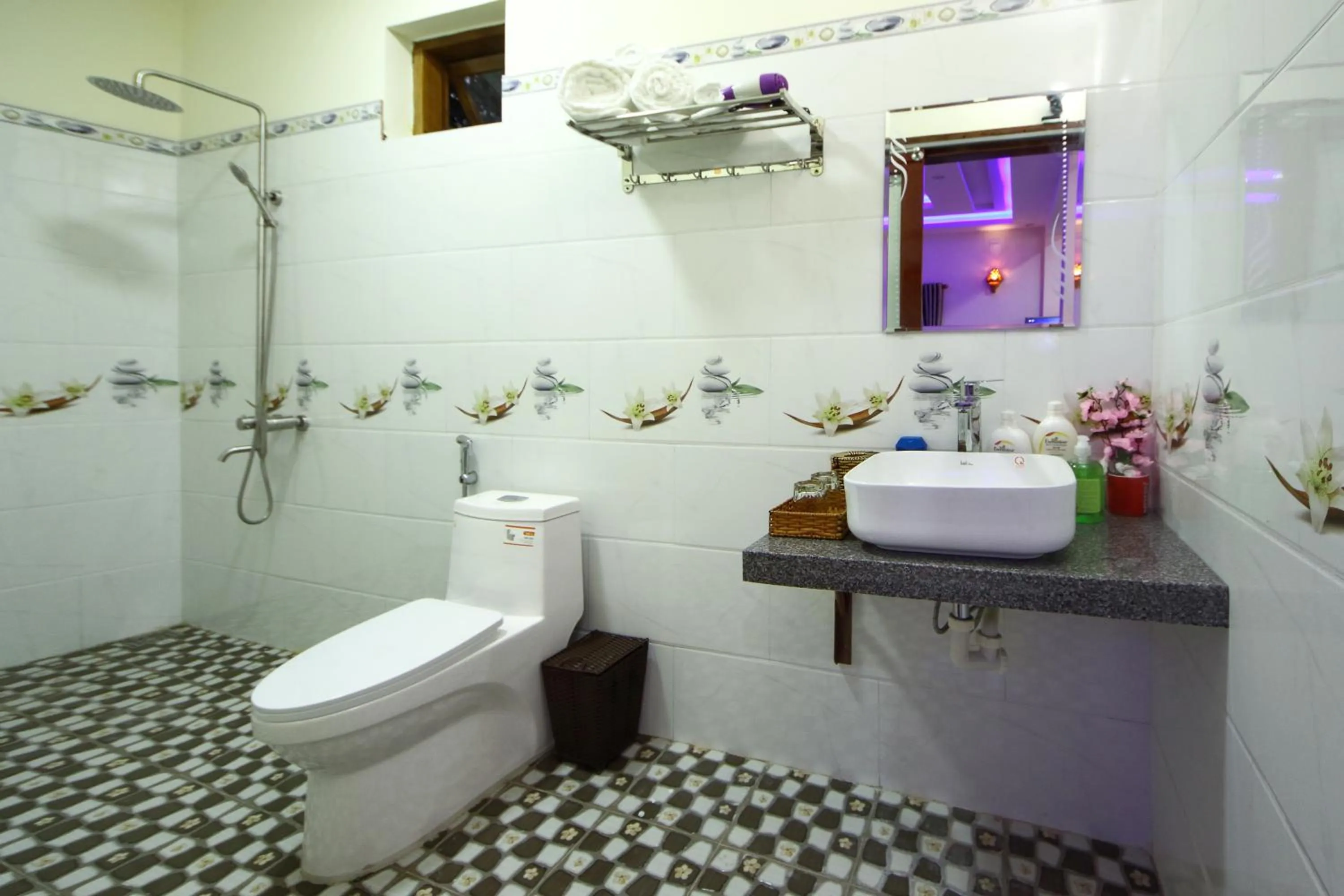 Shower in Hoi An Blue Seaside Homestay