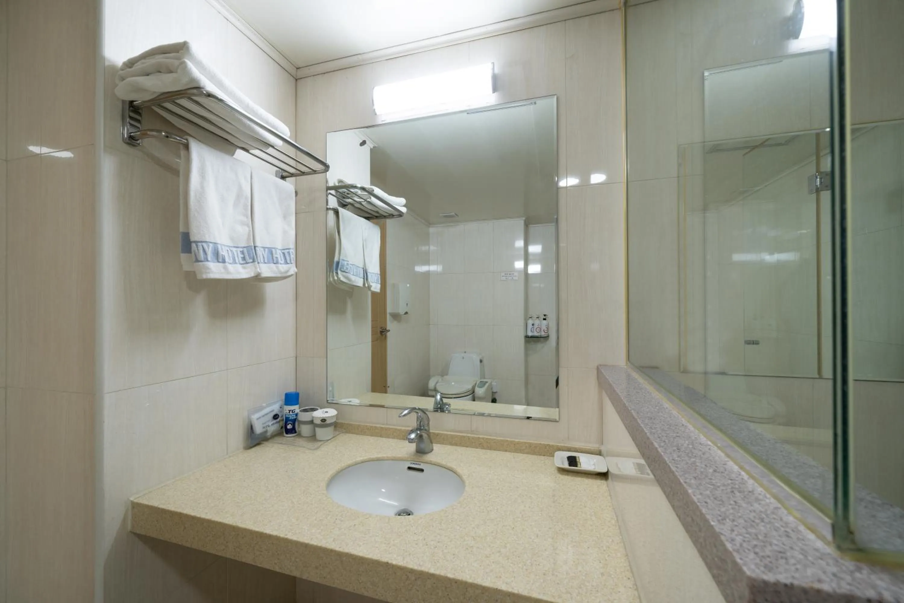 Bathroom in Symphony Hotel