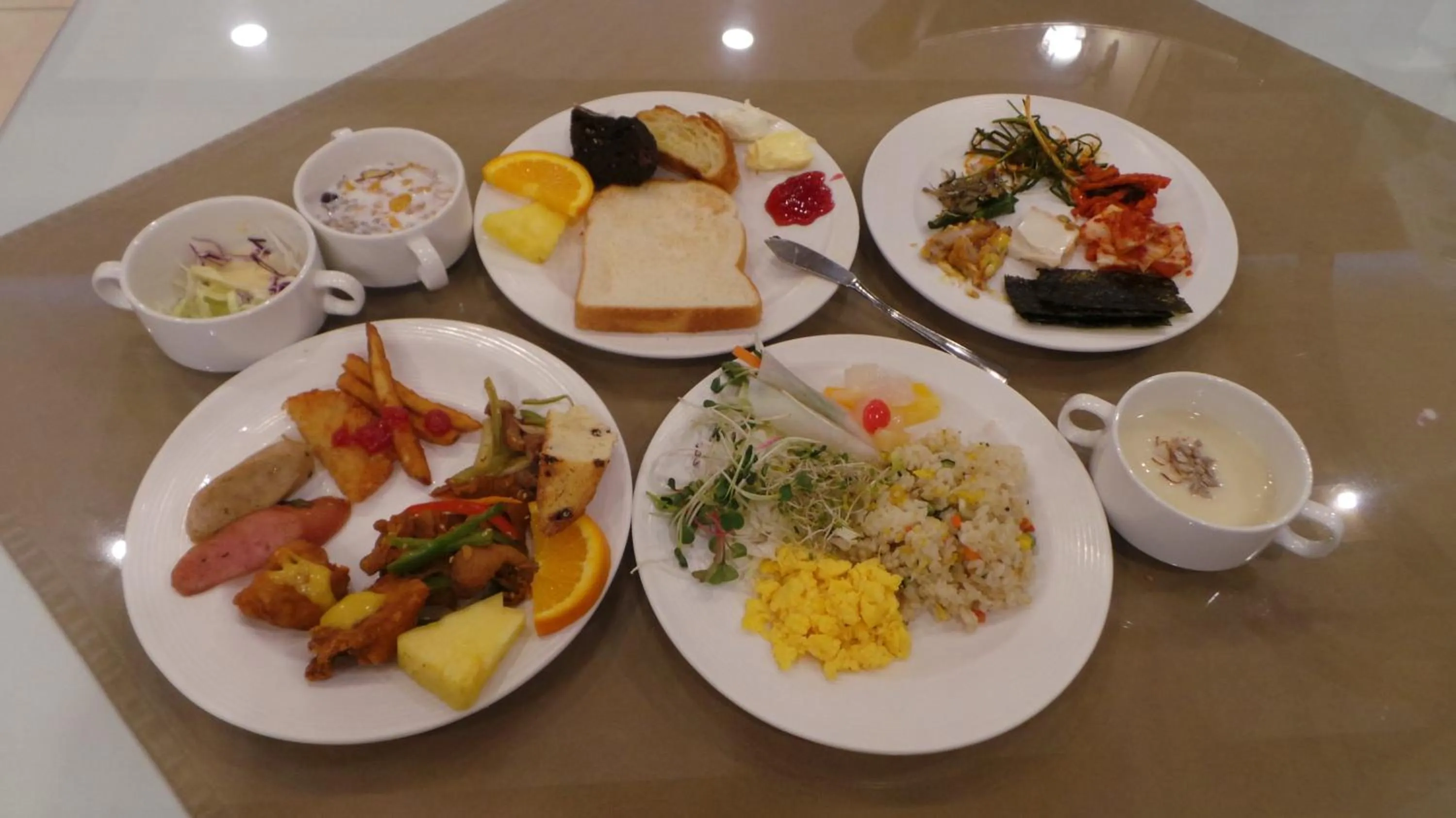 Buffet breakfast in Symphony Hotel