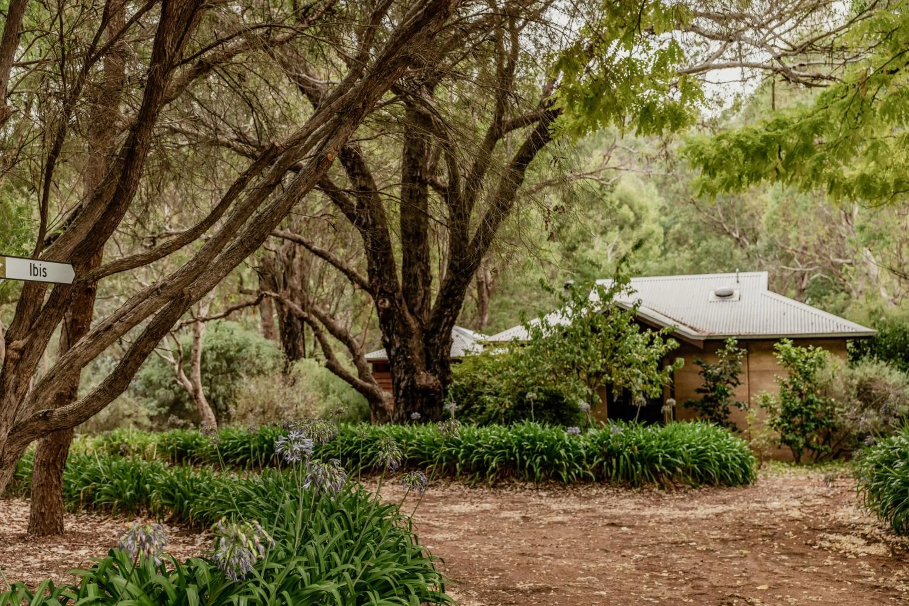 Property building in Balingup Jalbrook Cottages Jalbrook Estate
