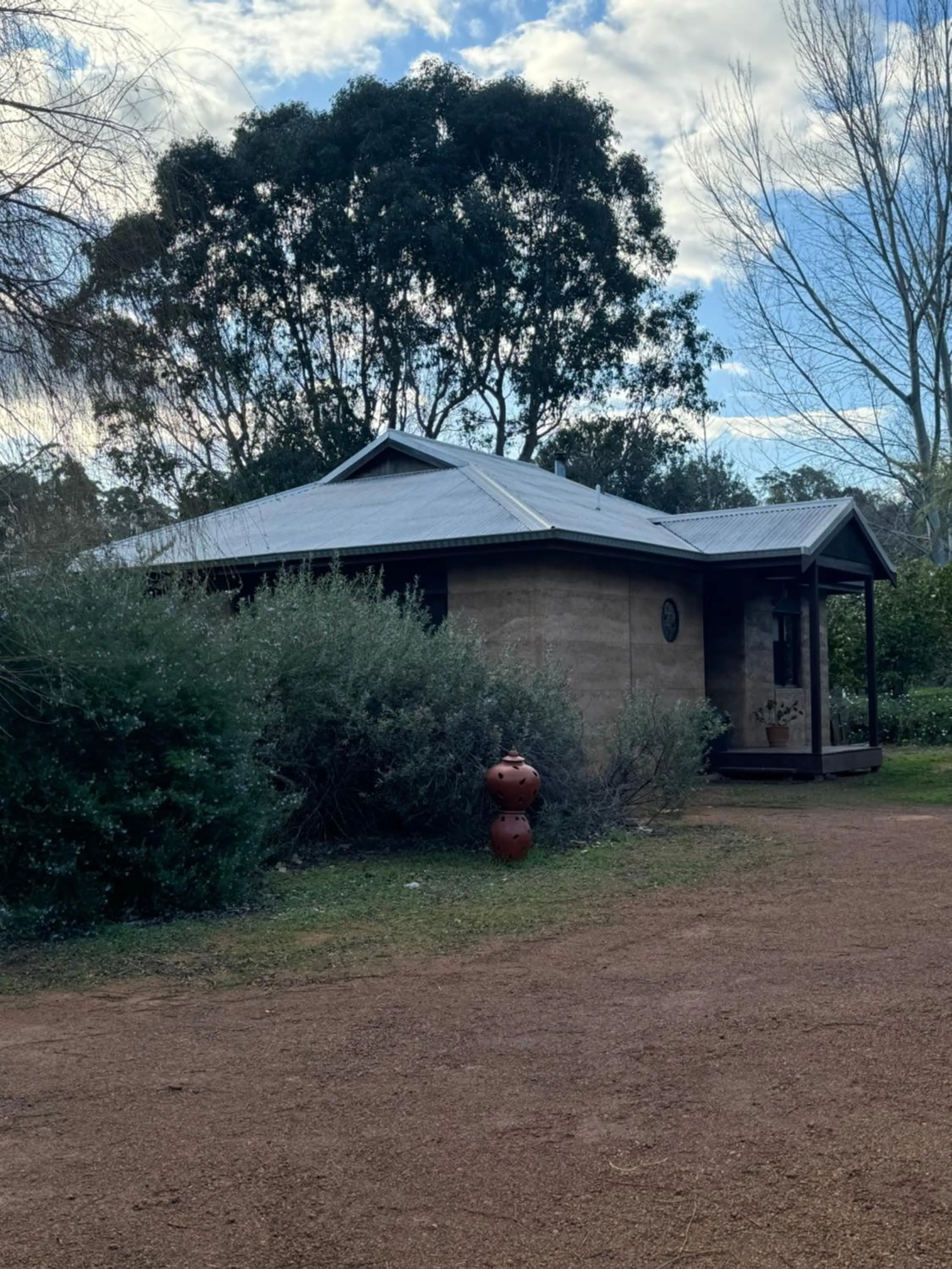 Property building in Balingup Jalbrook Cottages Jalbrook Estate