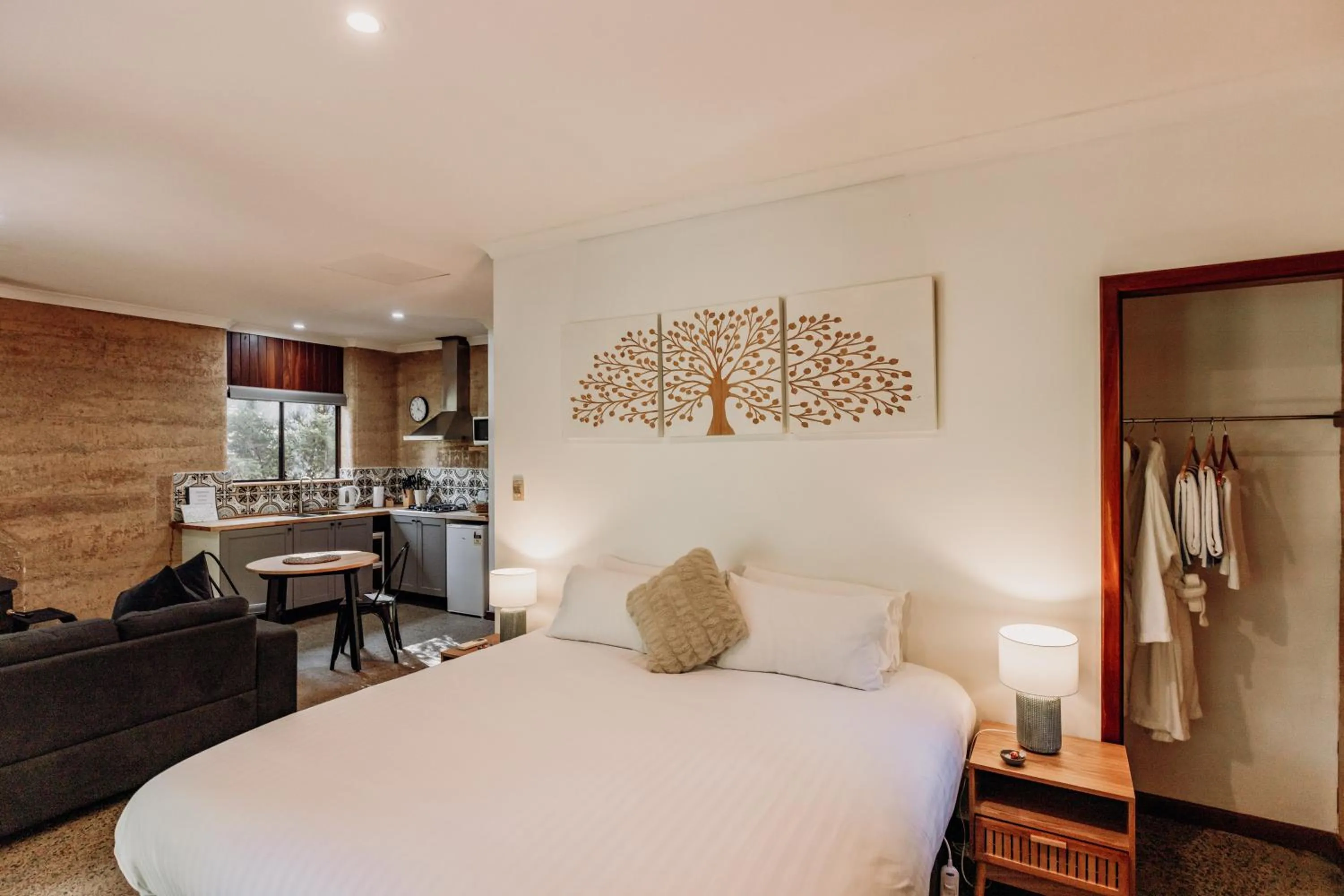 Kitchen or kitchenette, Bed in Balingup Jalbrook Cottages Jalbrook Estate
