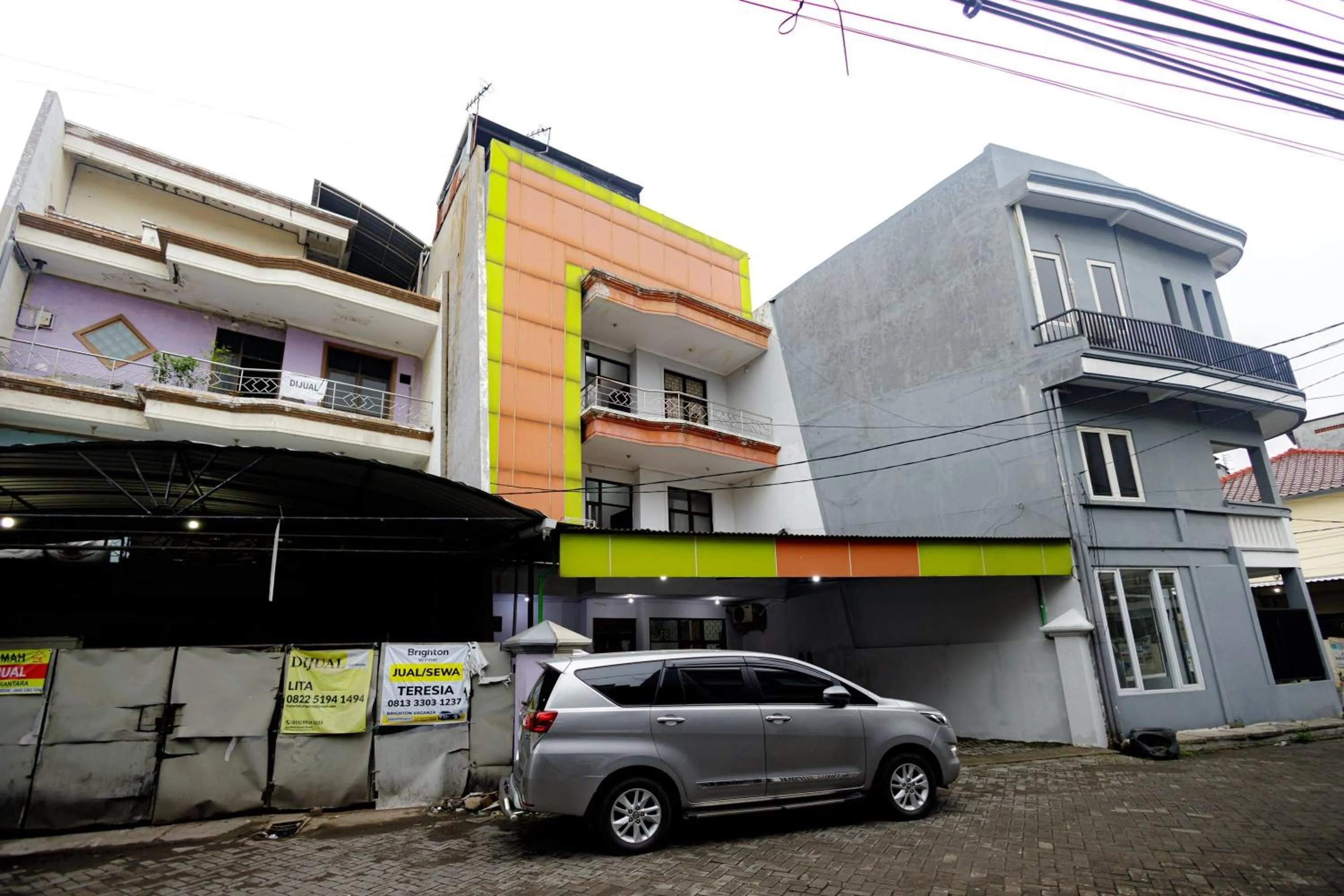 Property building in Marcello Residence Siwalankerto near Petra University Surabaya Mitra RedDoorz