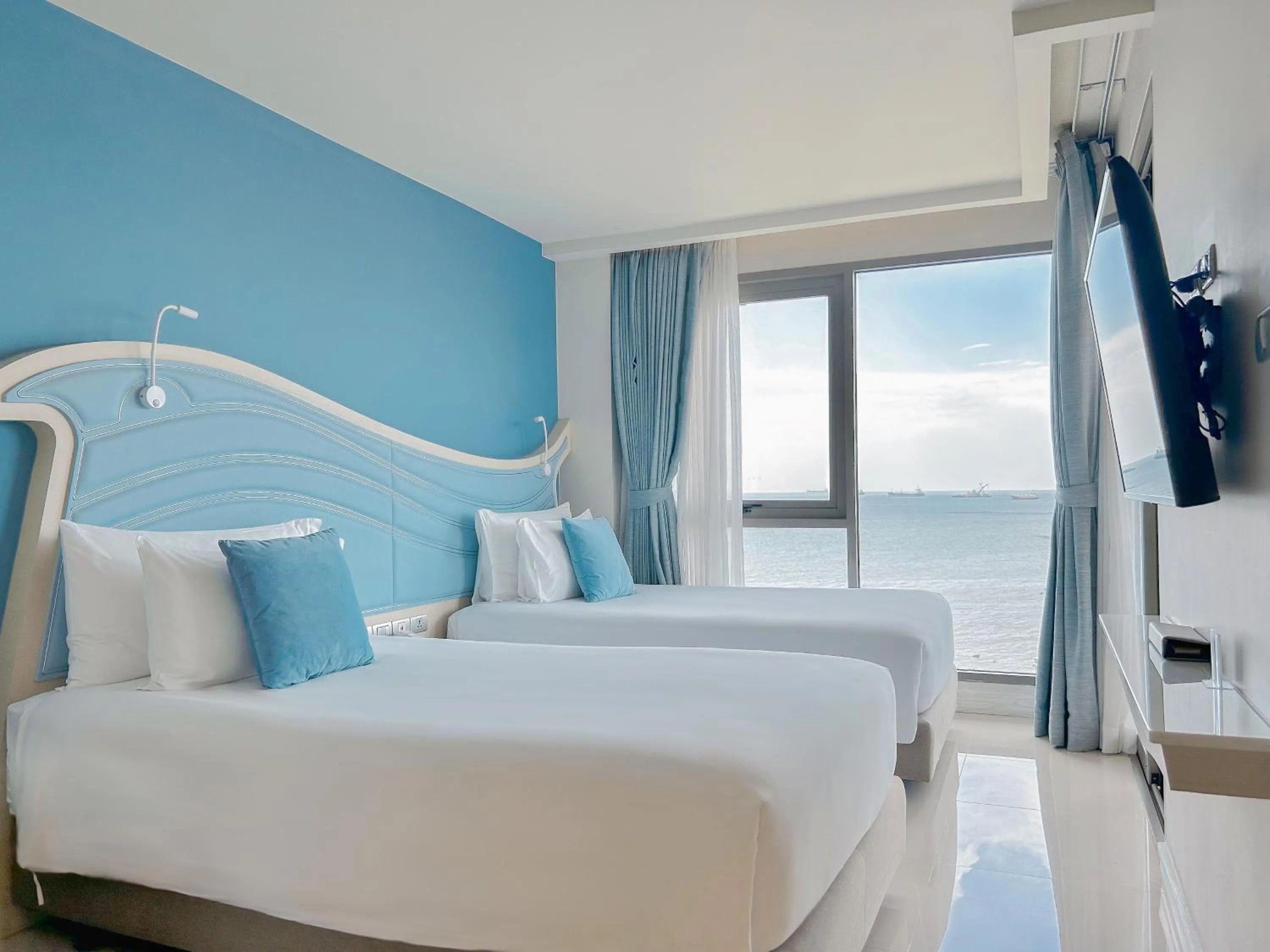 Bed in Centara Sonrisa Residences & Suites Sriracha