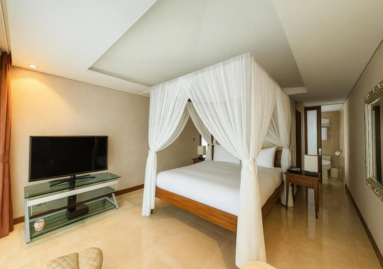 Bedroom, Bed in The Seaes Hotel & Resort