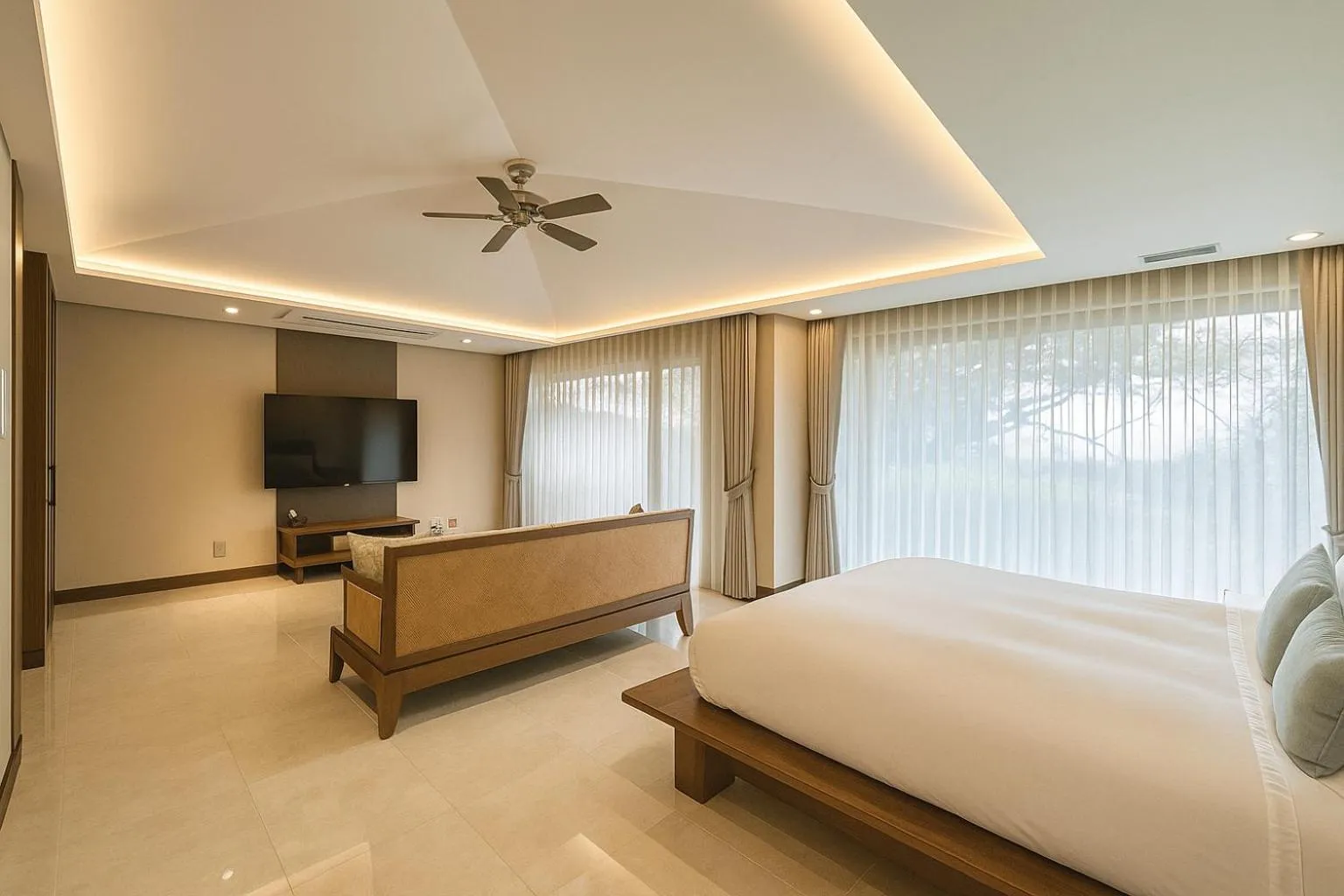 Bed in The Seaes Hotel & Resort