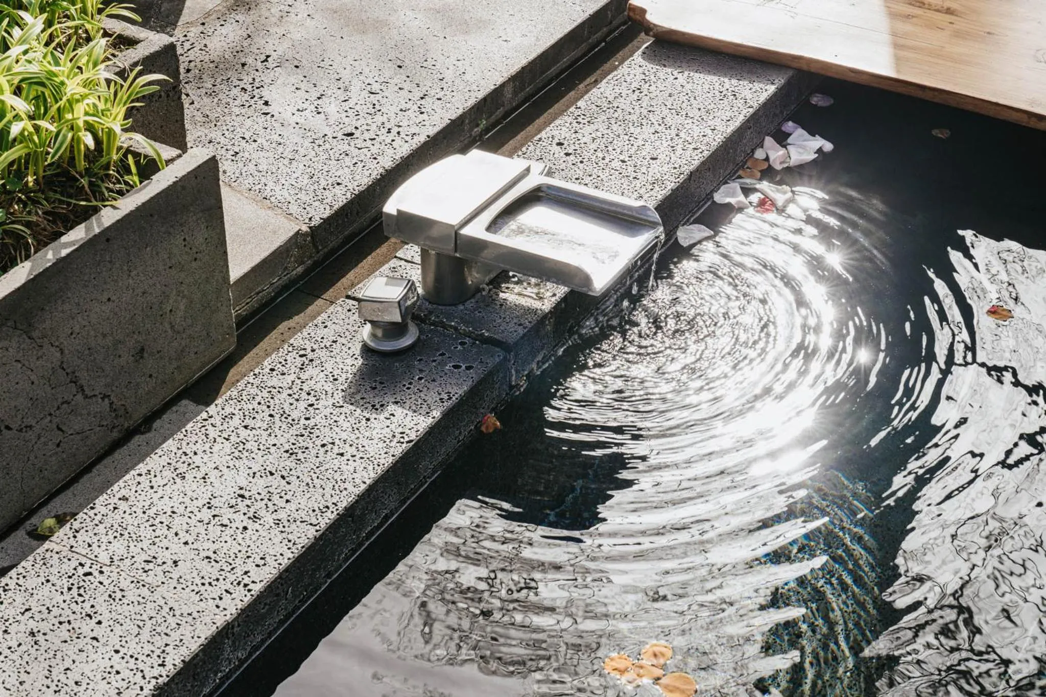 The Seaes Hotel & Resort