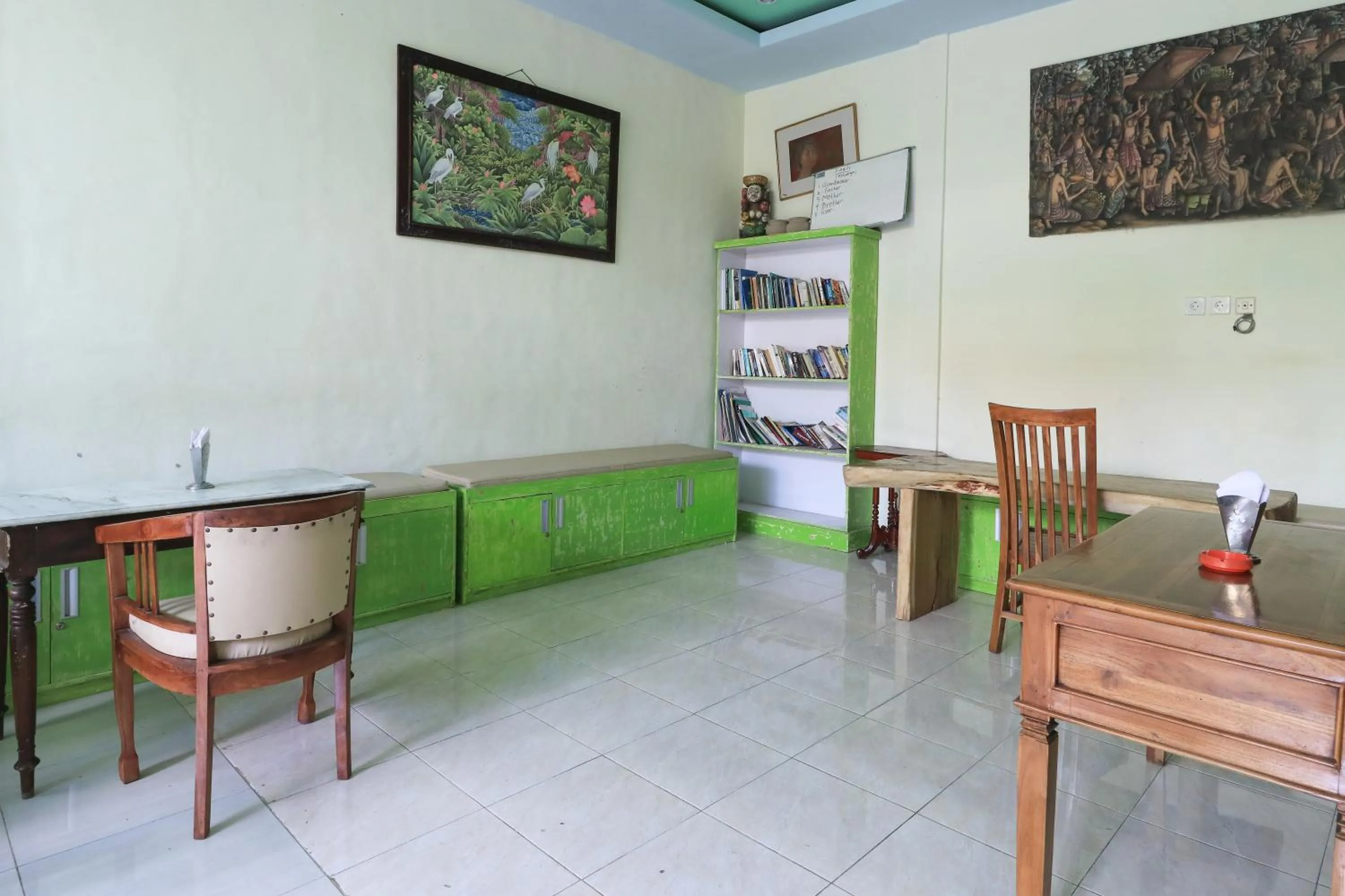 Seating area in Pering Bungalow Ubud