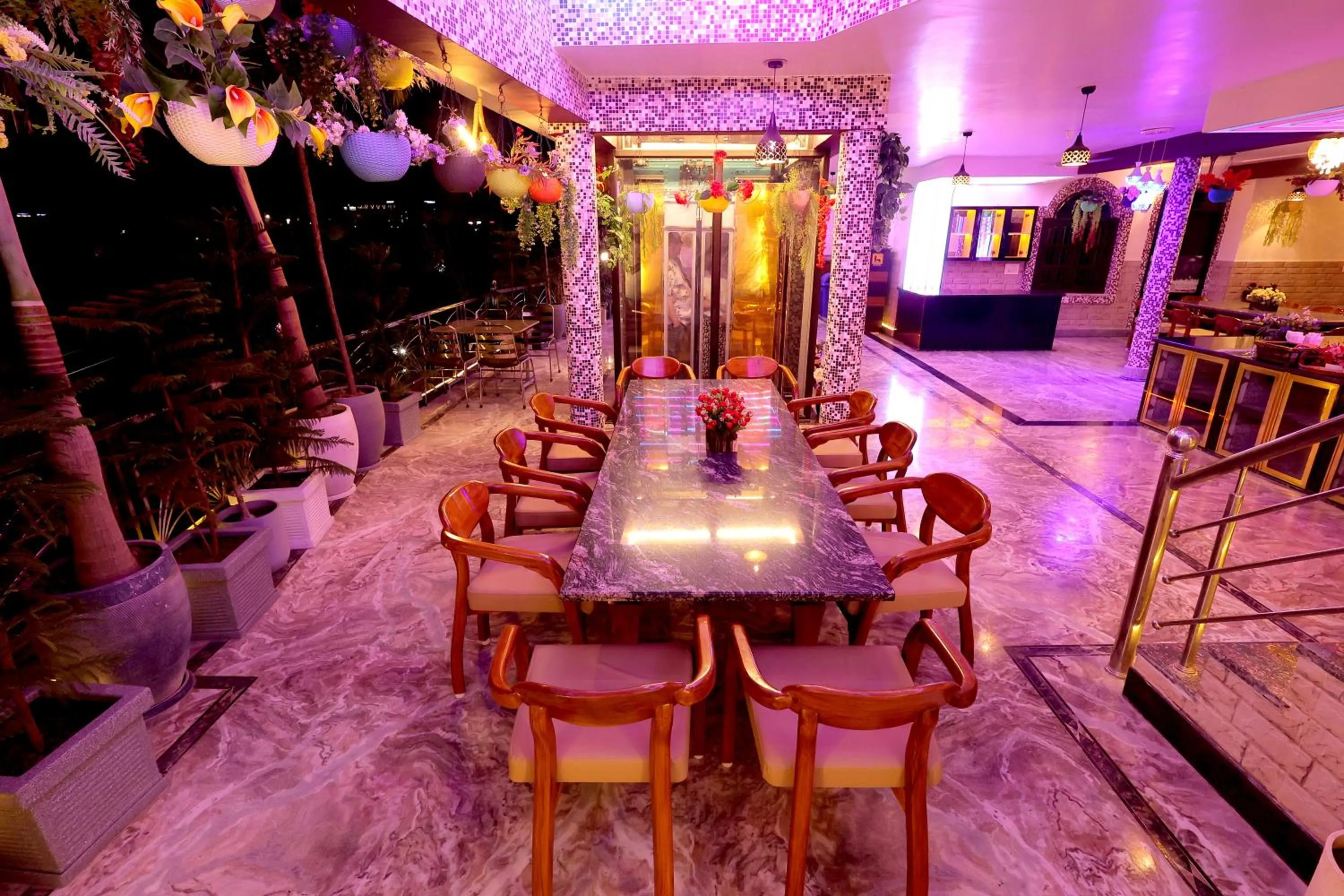 Restaurant/places to eat in Aman Homestay, A Boutique Hotel