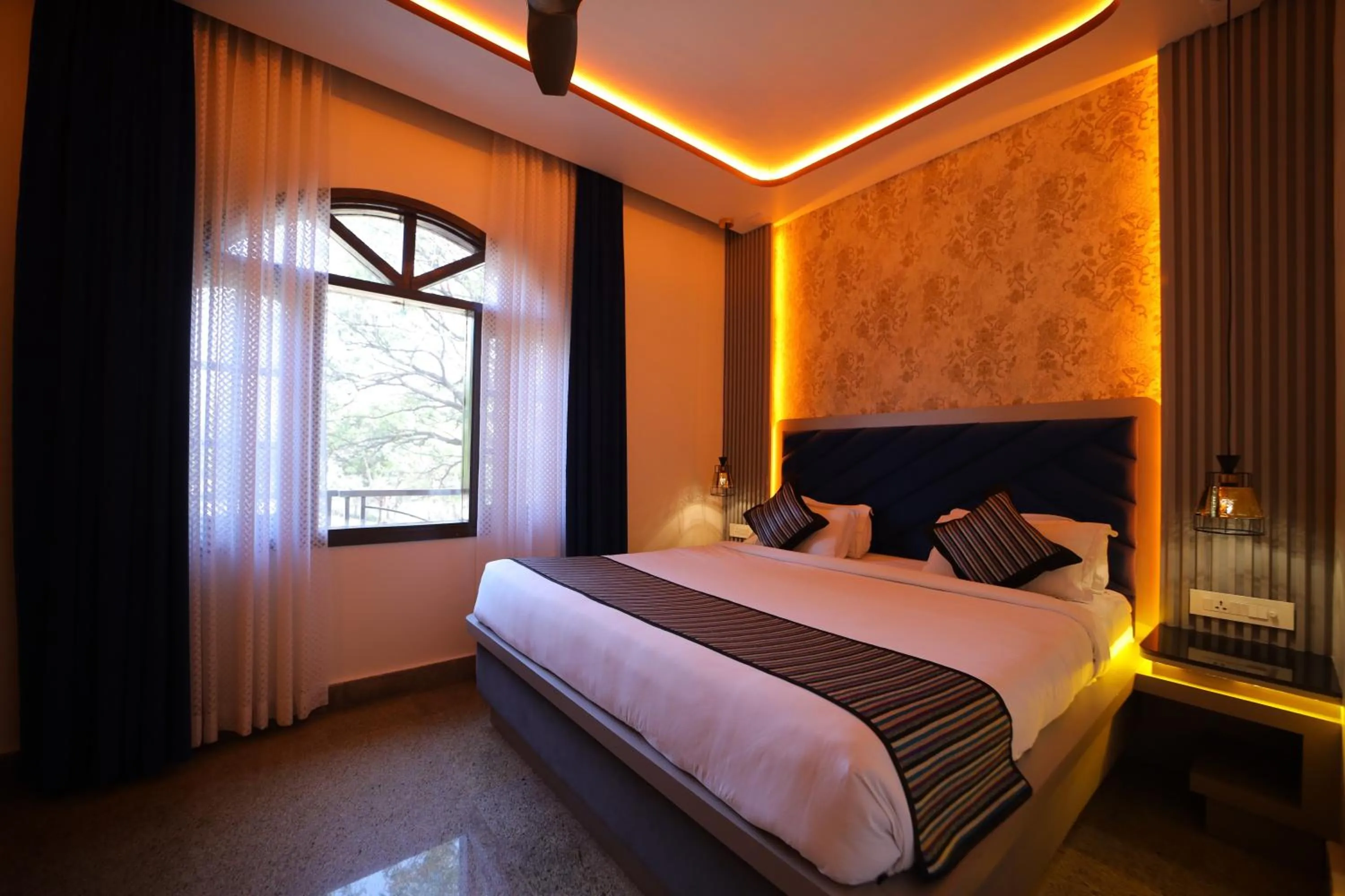 Luxury King Room in Aman Homestay, A Boutique Hotel