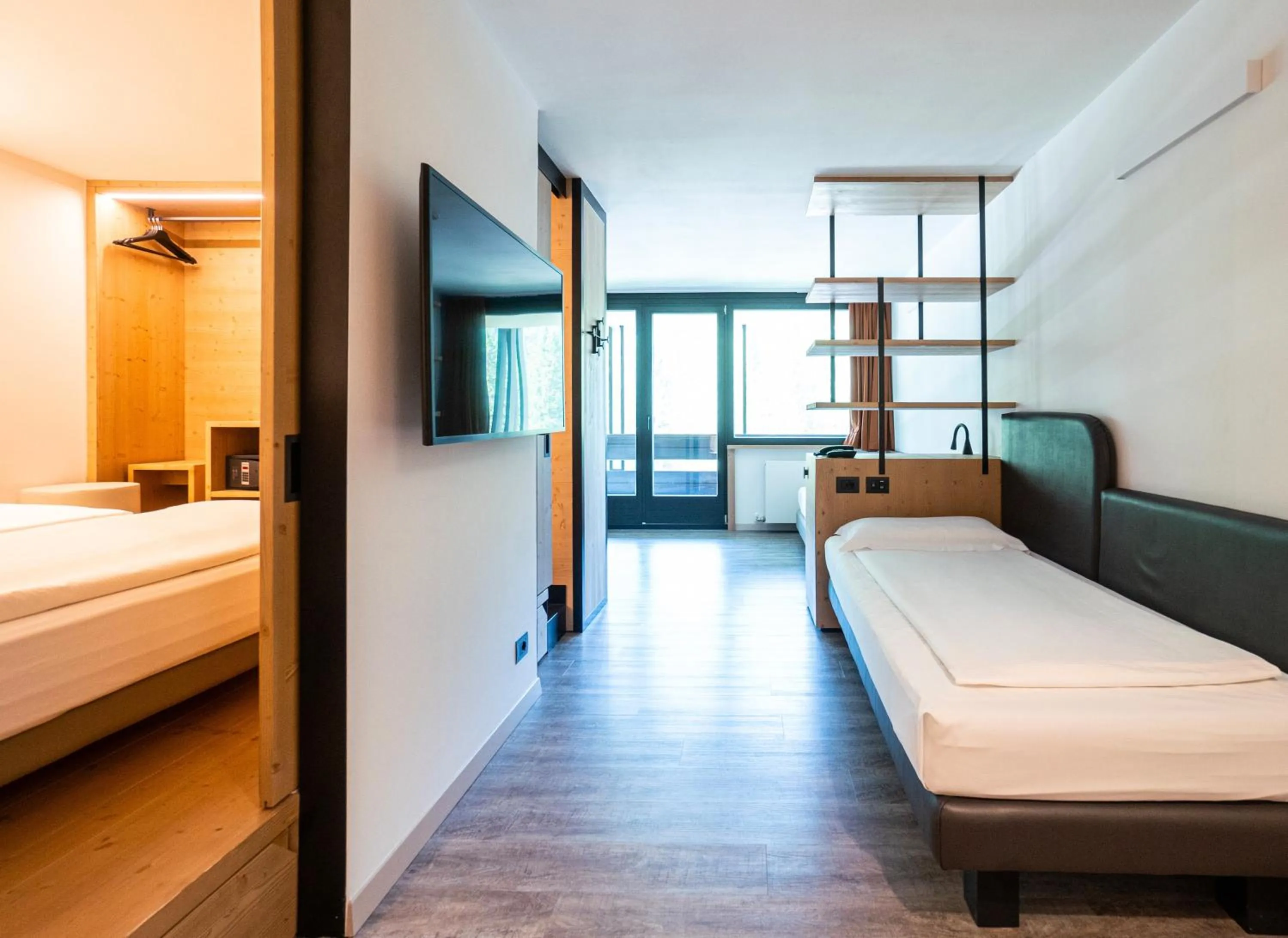 Photo of the whole room, Bed in Ambiez Residencehotel